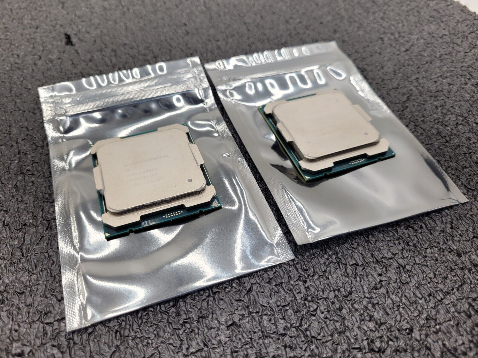Lot of 2 Intel Confidential QK92 Xeon E5-2680v4 SR2N7 14 Core 2.4GHz Processor
