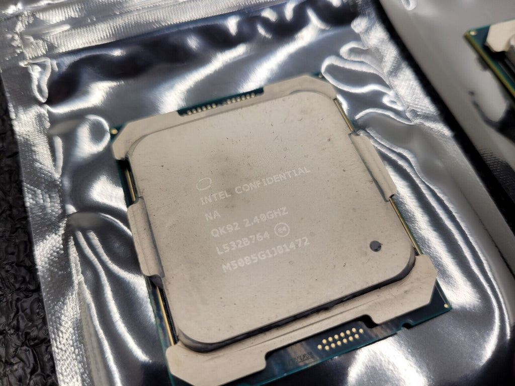 Lot of 2 Intel Confidential QK92 Xeon E5-2680v4 SR2N7 14 Core 2.4GHz Processor