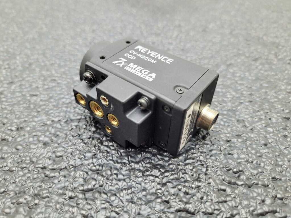 KEYENCE CV-H200M CCD Camera 7x Mega Digital Industrial Inspection Machine Vision