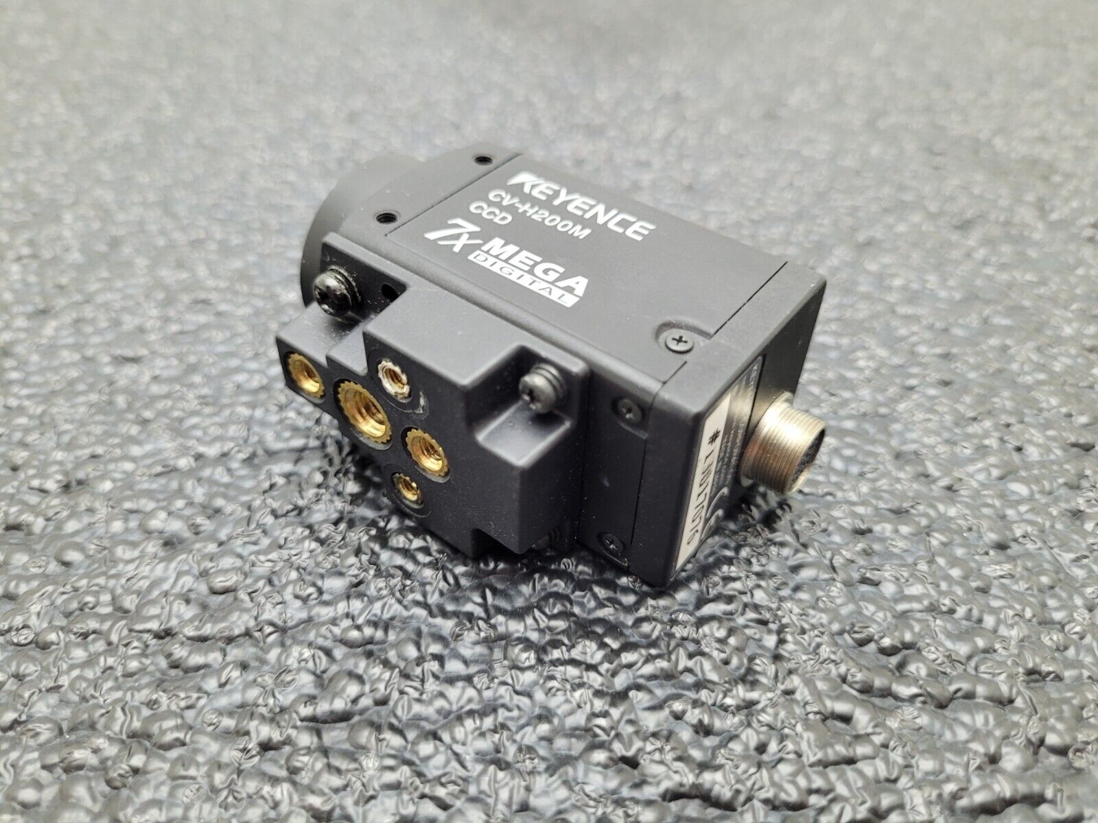 KEYENCE CV-H200M CCD Camera 7x Mega Digital Industrial Inspection Machine Vision