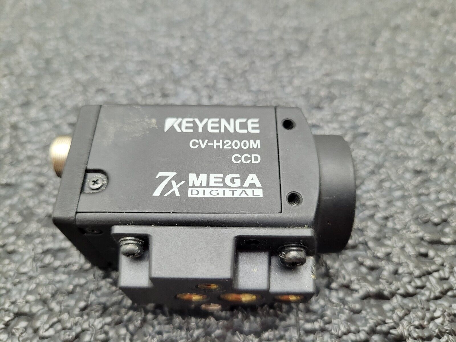 KEYENCE CV-H200M CCD Camera 7x Mega Digital Industrial Inspection Machine Vision