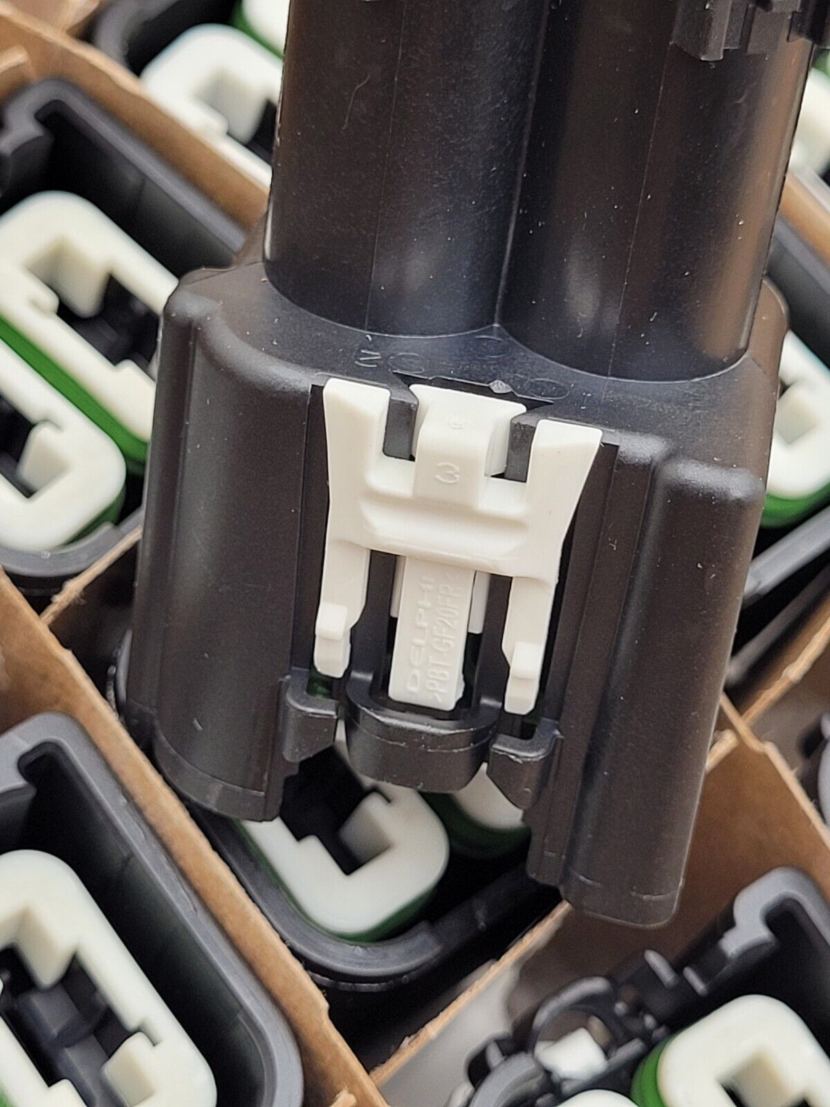 Aptiv Delphi Automotive Power Connector 2 Way POWERPACK LV1000 Case of 118