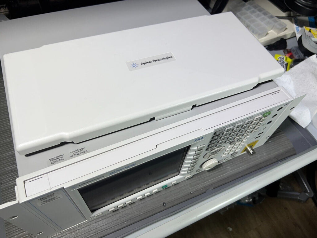 Agilent Keysight N9010A Opt 507 B25 10hz - 7GHz EXA Signal Spectrum Analyzer