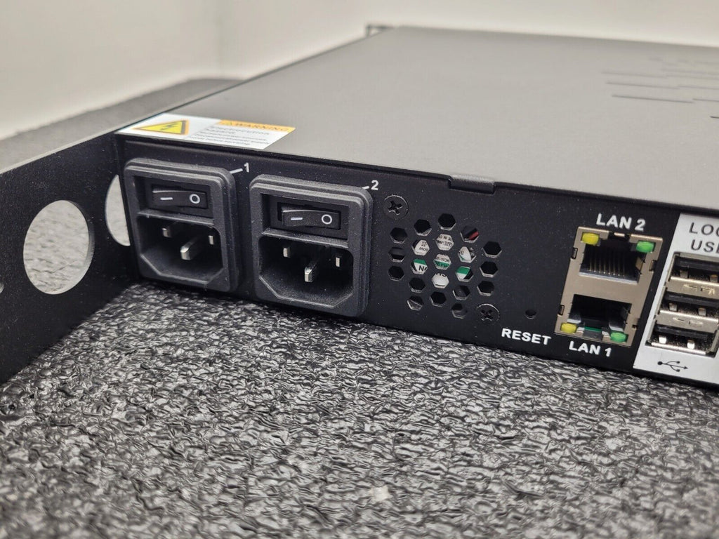 Raritan Dominion KX III DKX3-416 16-Port KVM Over IP Switch Tested Working
