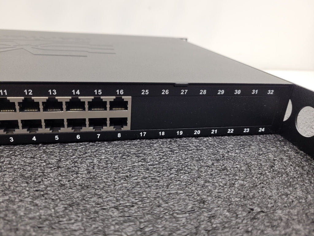 Raritan Dominion KX III DKX3-416 16-Port KVM Over IP Switch Tested Working