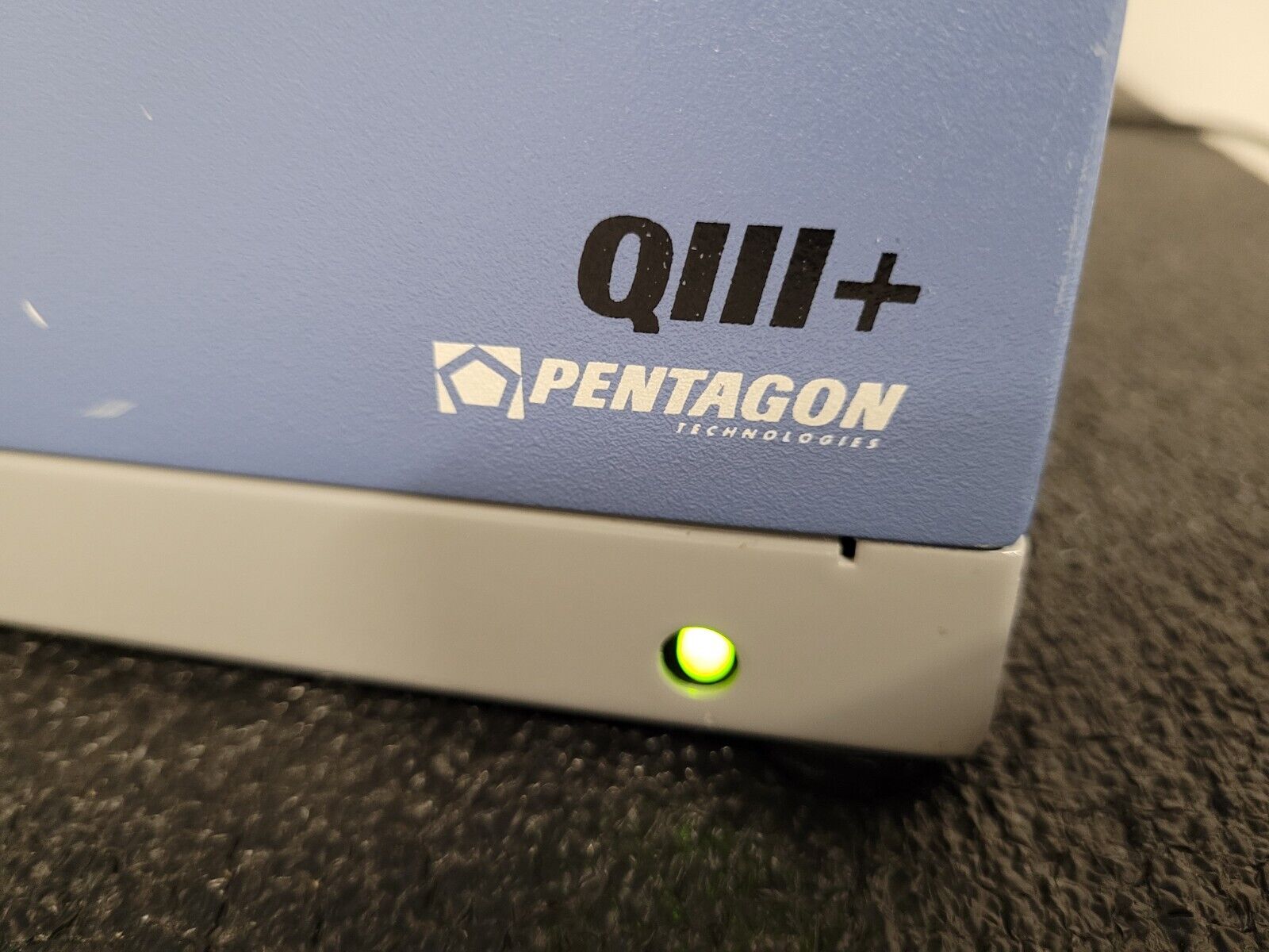 Pentagon Technologies 2086000-02 Surface Particle Detector QIII+ SPD Powers Up