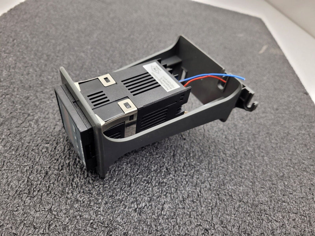 Future Design Controls FDC-L91 Dual Output Relay 90-264VAC Power T/C PT100 mA In