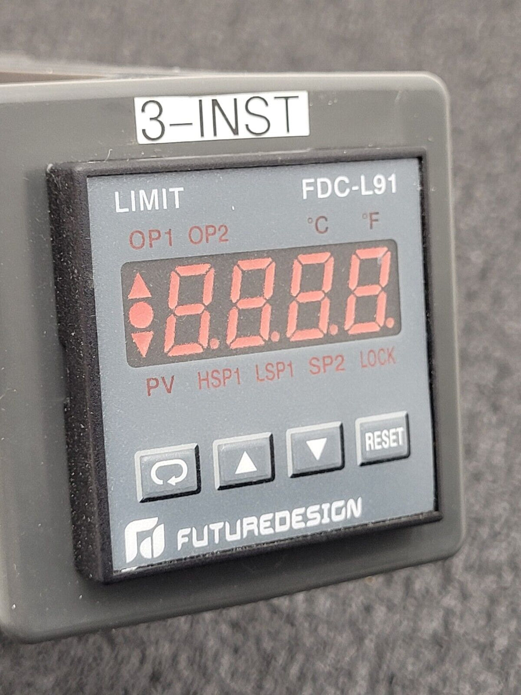 Future Design Controls FDC-L91 Dual Output Relay 90-264VAC Power T/C PT100 mA In