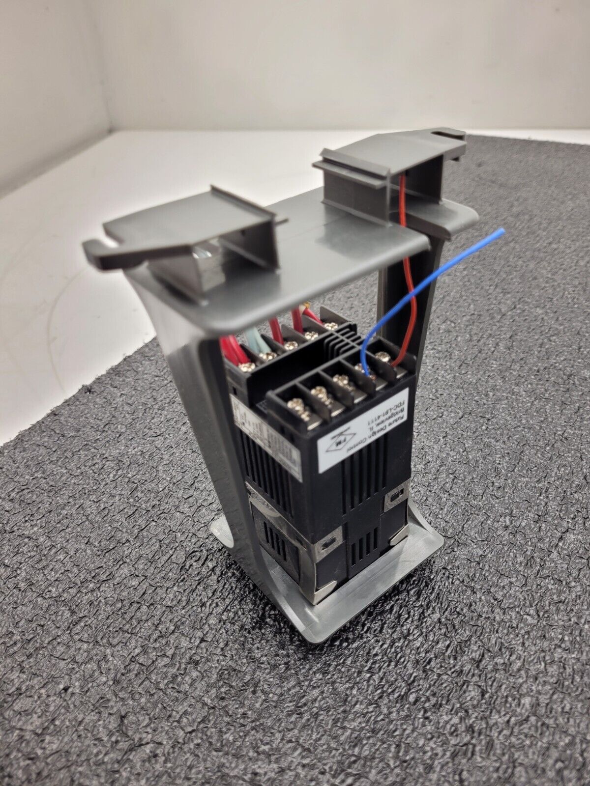 Future Design Controls FDC-L91 Dual Output Relay 90-264VAC Power T/C PT100 mA In