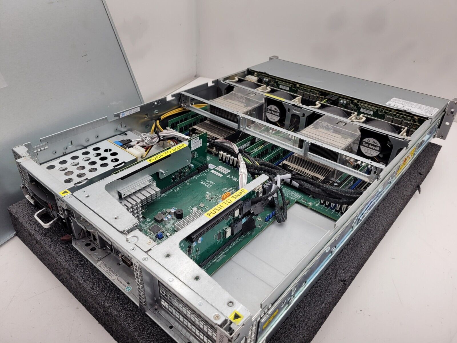 Supermicro 2U 24 Bay SFF X10DRU-i+ 24x NVMe 2x Intel E5-2660V3 64GB 2133Mhz "B"