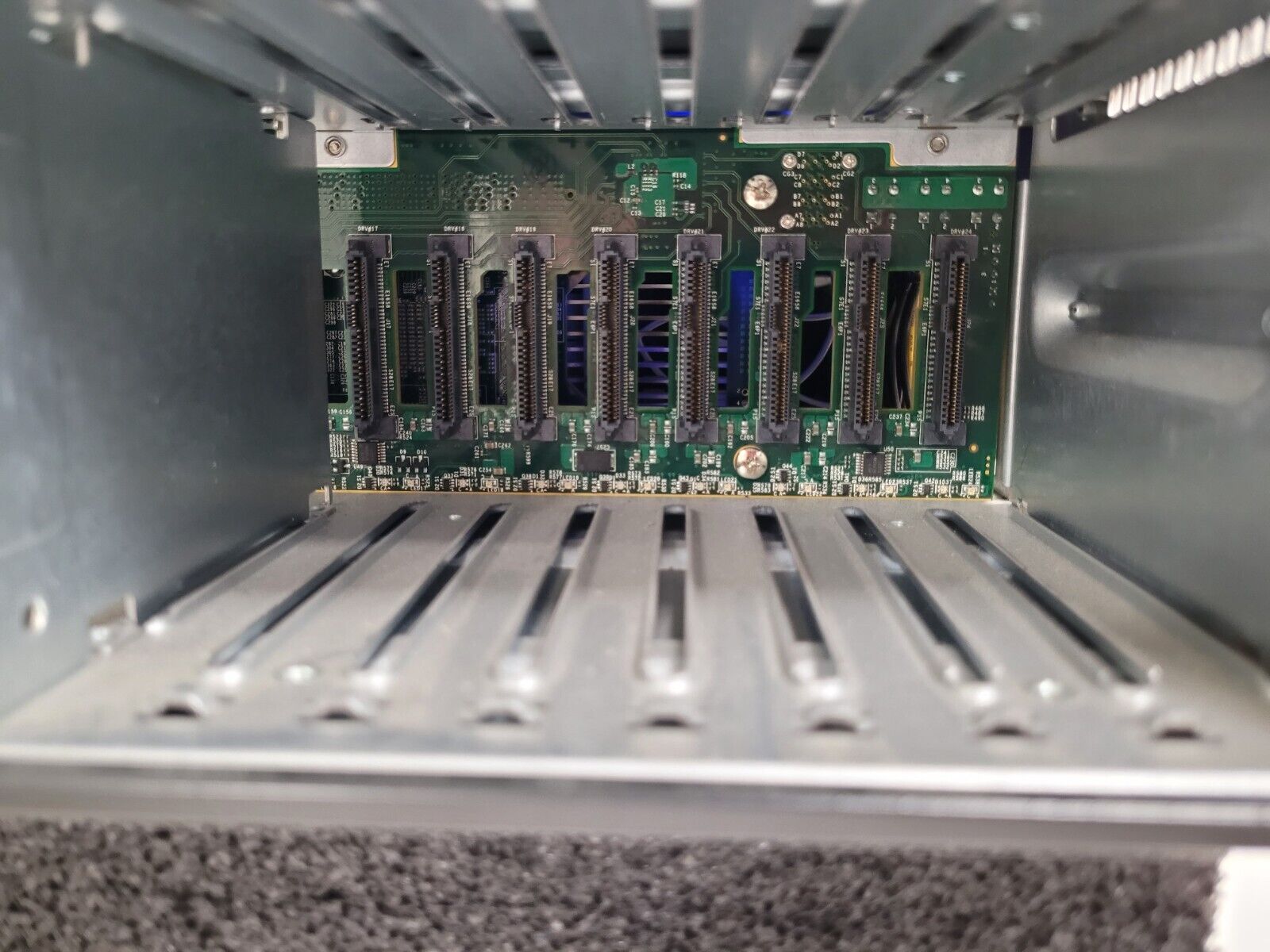 Supermicro 2U 24 Bay SFF X10DRU-i+ 24x NVMe 2x Intel E5-2660V3 64GB 2133Mhz "B"