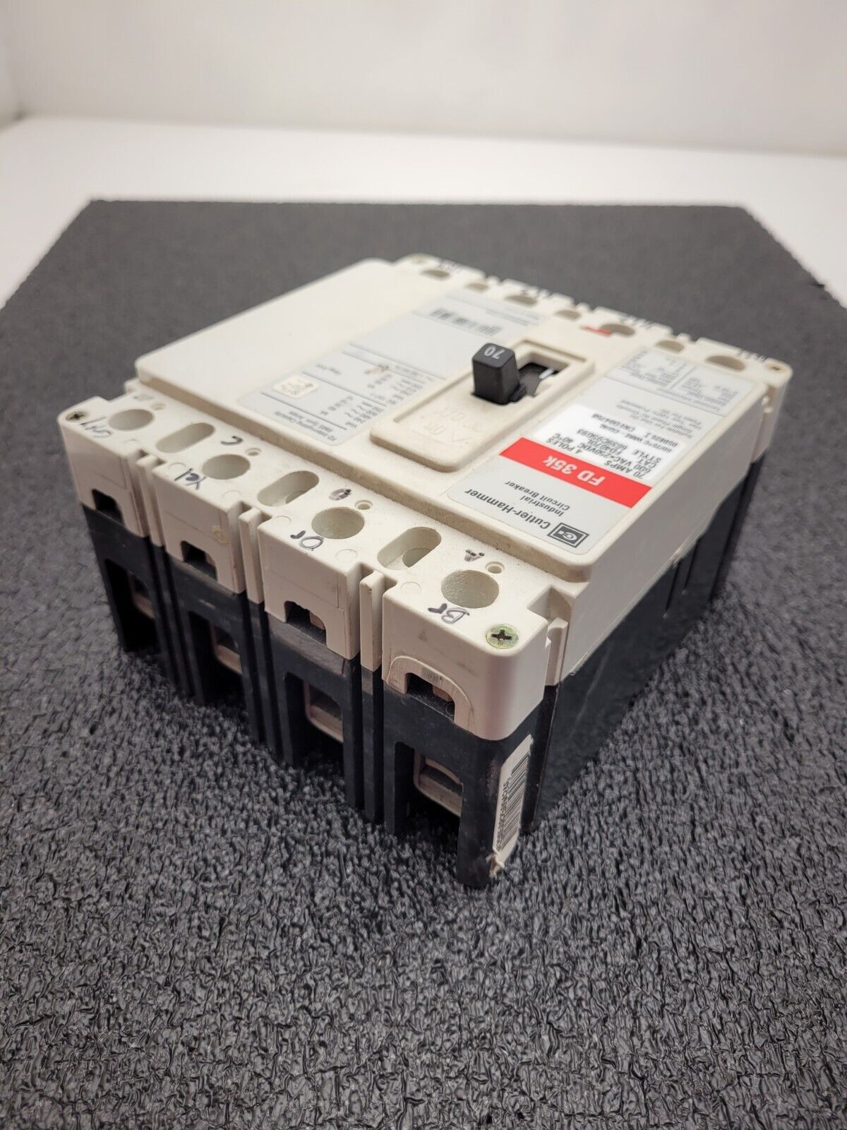 Cutler Hammer FD 35K FD3070L 70A 600 VAC 250 VDC 4-Pole Circuit Breaker