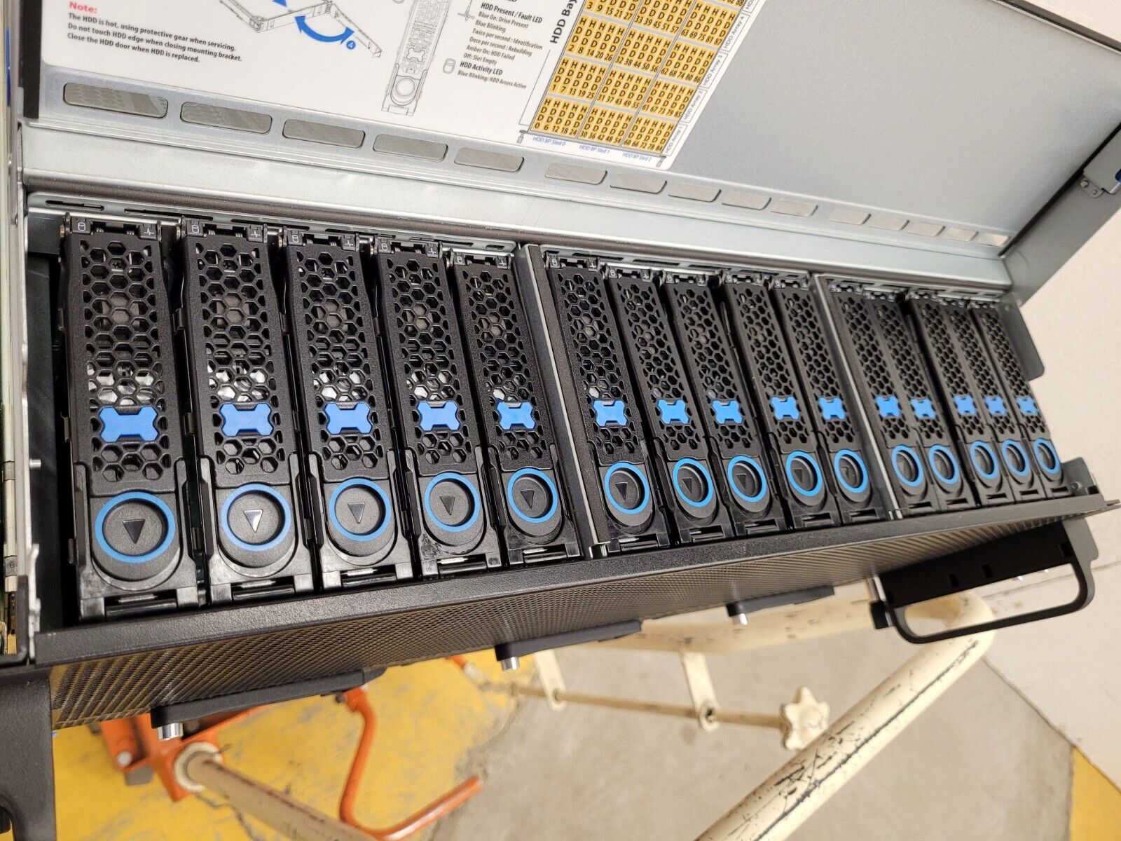 Quanta D51PL-4U 102 Disk HDD JBOD 240VAC Caddies, Rails, Cable Manager, Tested