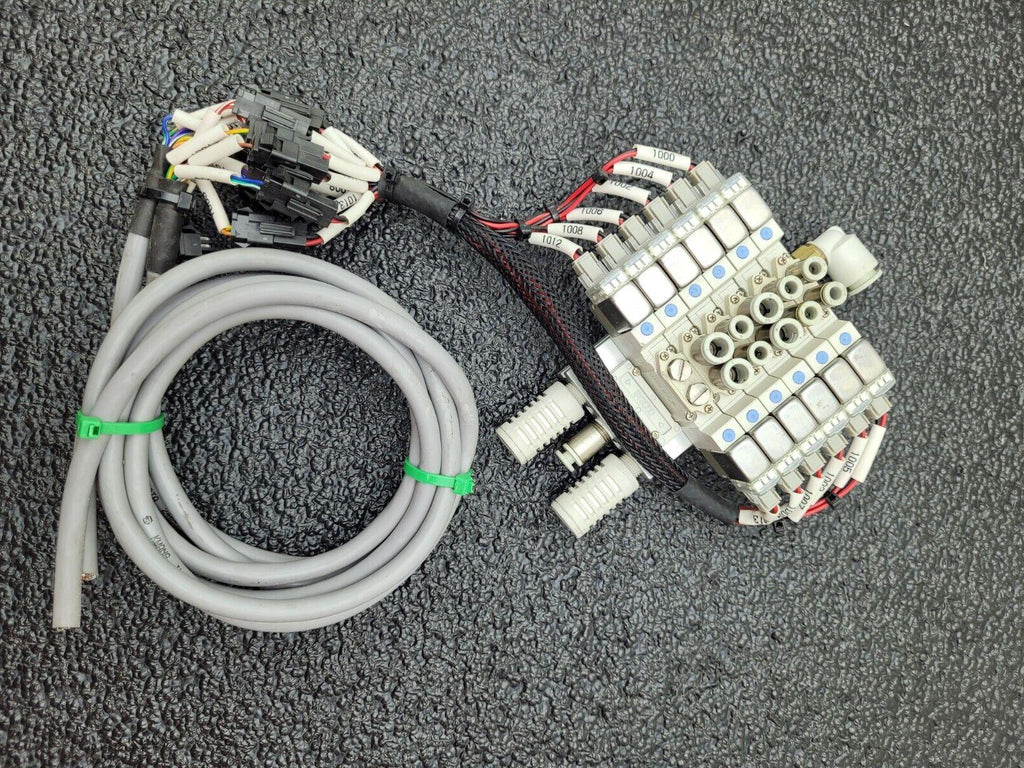 SMC Pneumatic Valve Block Solenoid Manifold 24VDC 6 Valves SY3220-5LOZ-M5 SY3000