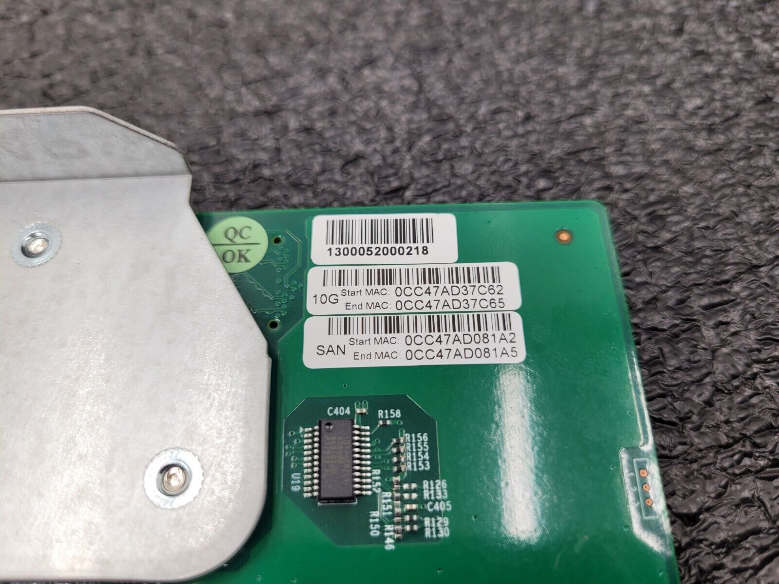 2x SuperMicro Riser Boards and 8x OCuLink Cables AOC-2UR6N4-i4XT and RSC-U2N4-6