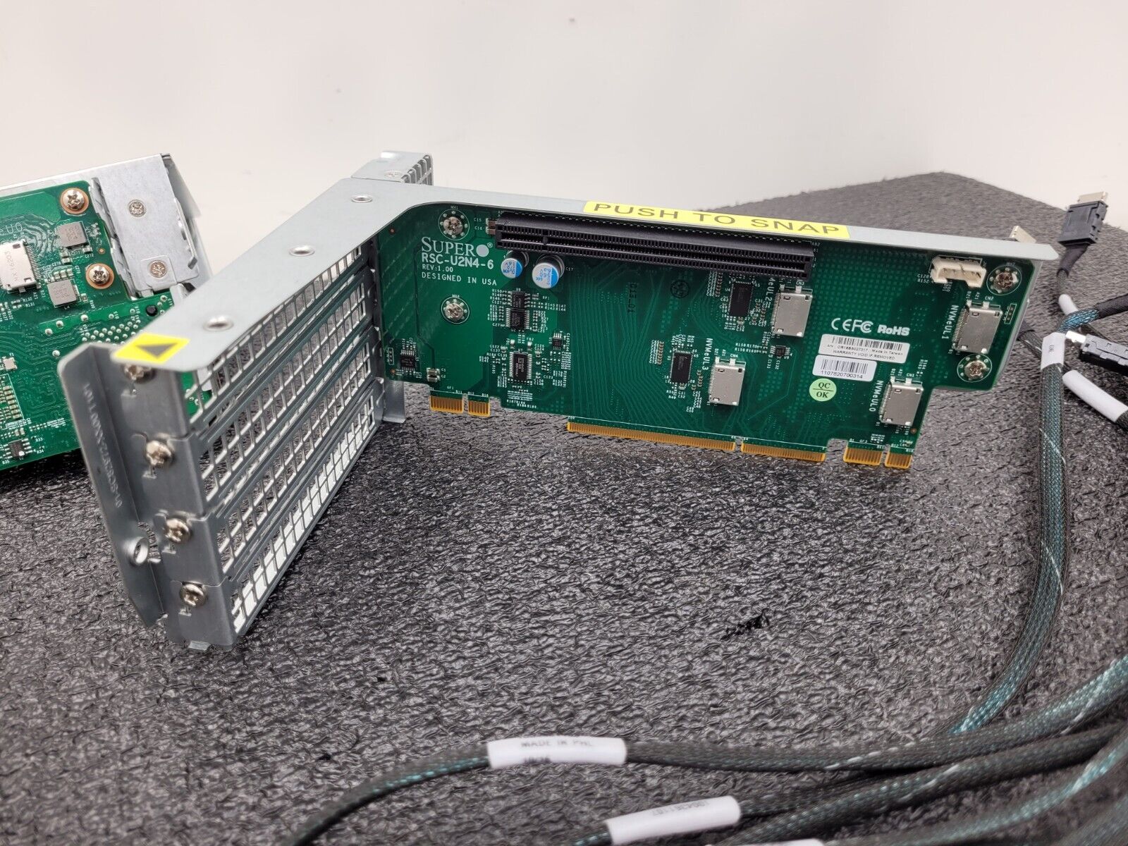 2x SuperMicro Riser Boards and 8x OCuLink Cables AOC-2UR6N4-i4XT and RSC-U2N4-6