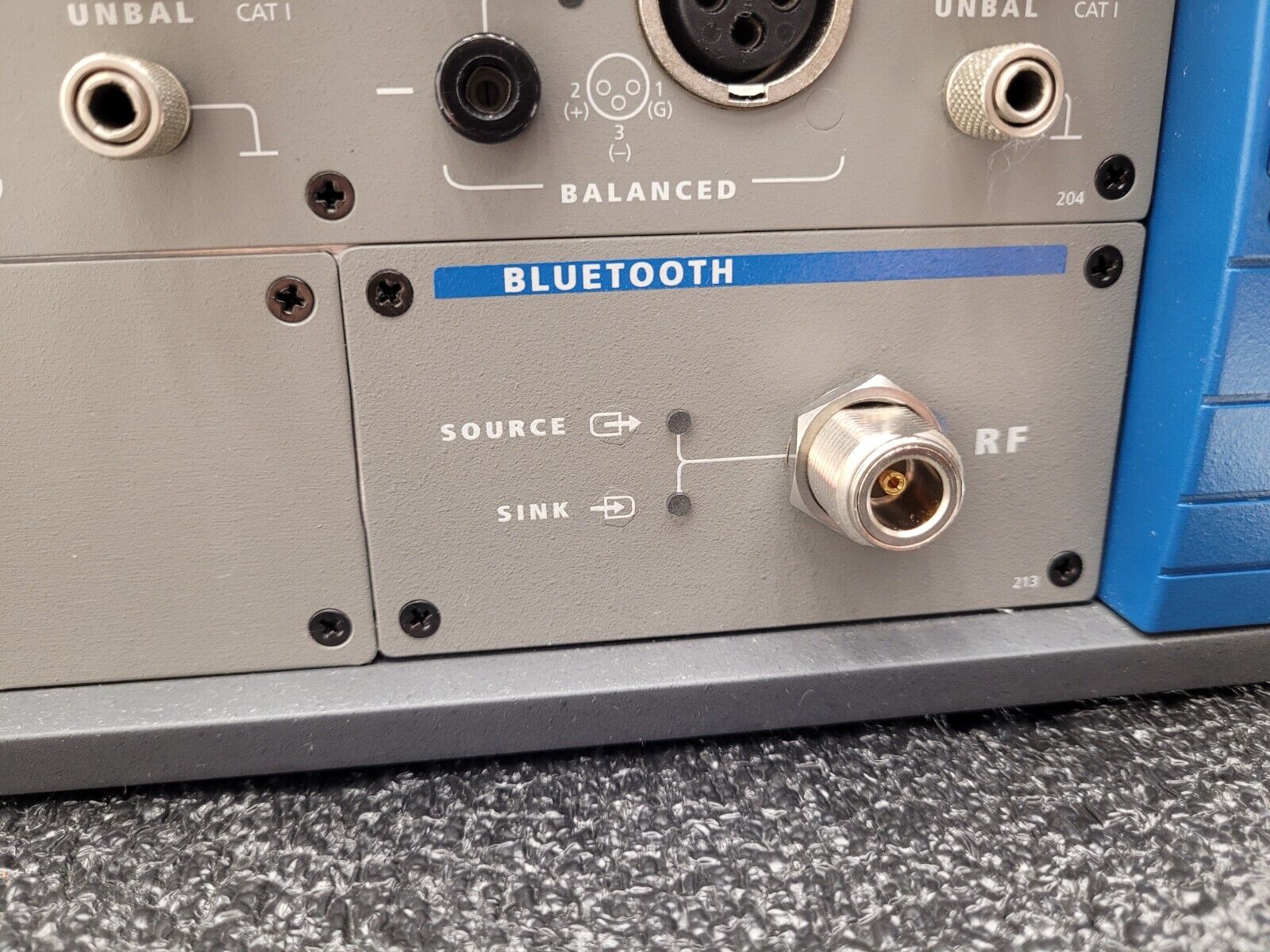 Audio Precision APX-525 Audio Analyzer Digital I/O Bluetooth and 2x Analog Input