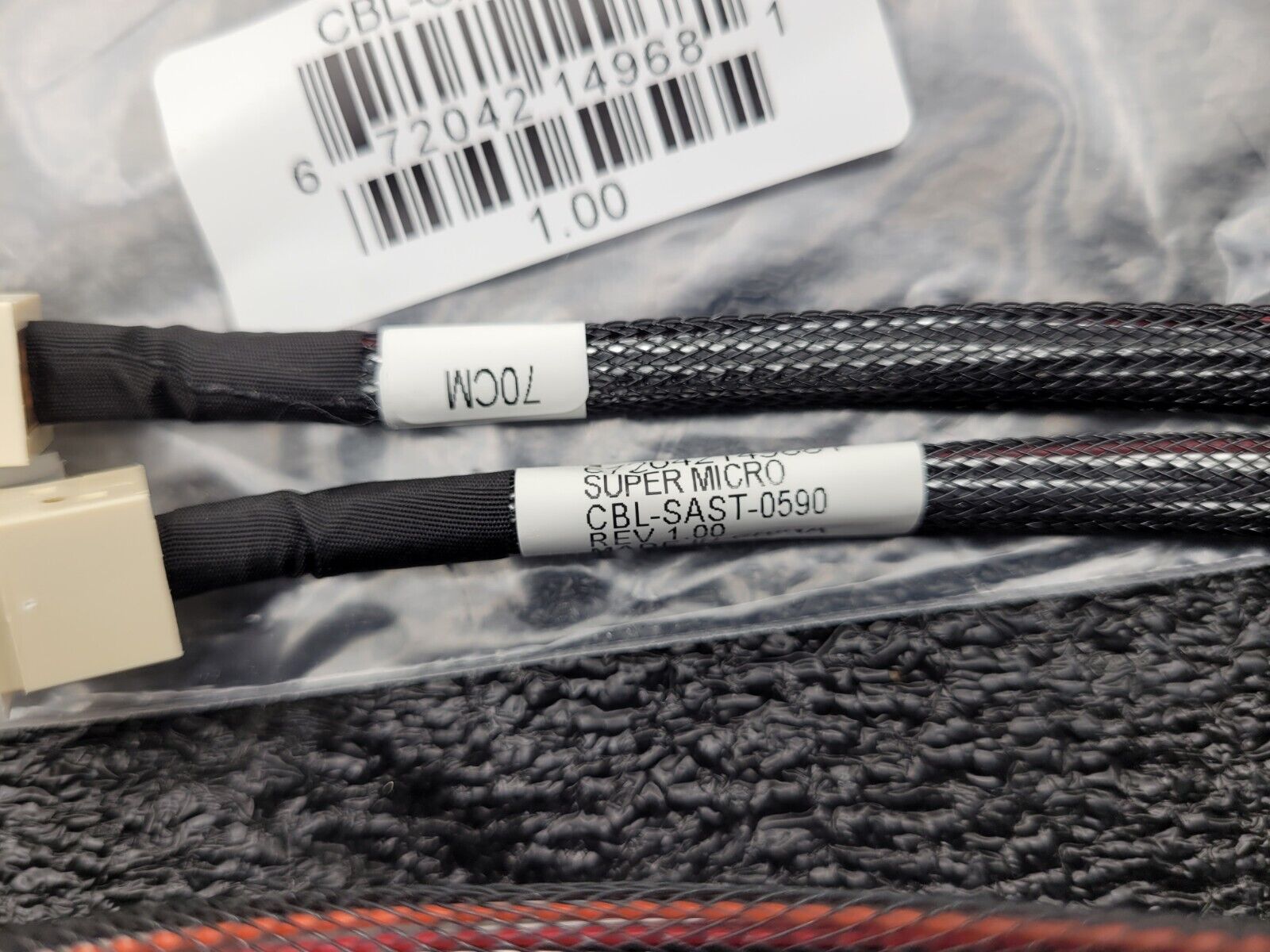 Lot of 2 Supermicro Internal MiniSAS HD PCIe NVMe 12Gbs 70cm Cable CBL-SAST-0590