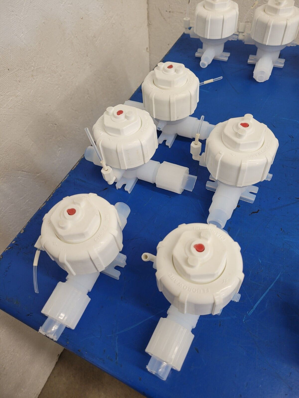 Lot of 25x Entegris Pnuematic Fluoroware Diaphragm Valve 1/2" Flaretek Fitting