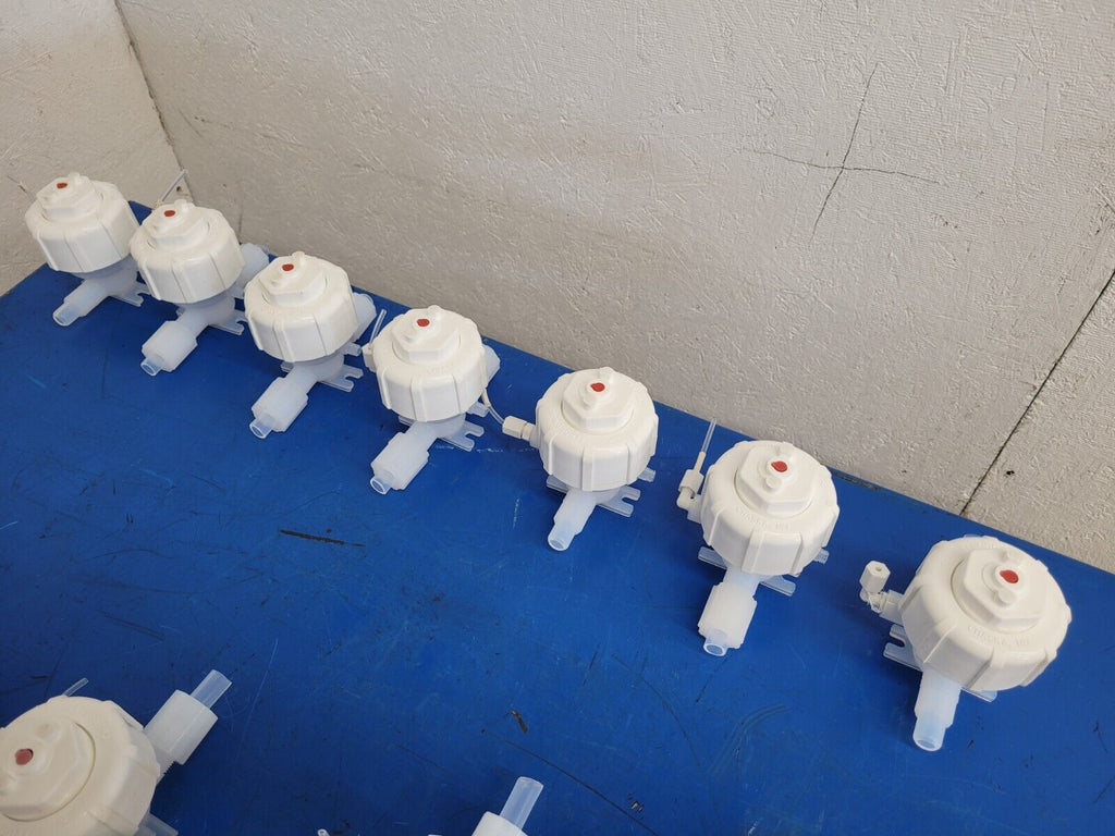 Lot of 25x Entegris Pnuematic Fluoroware Diaphragm Valve 1/2" Flaretek Fitting