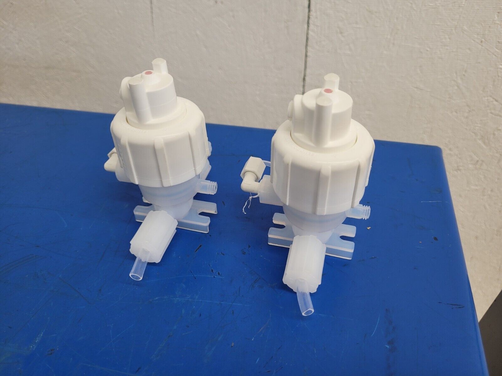 Lot of 25x Entegris Pnuematic Fluoroware Diaphragm Valve 1/2" Flaretek Fitting