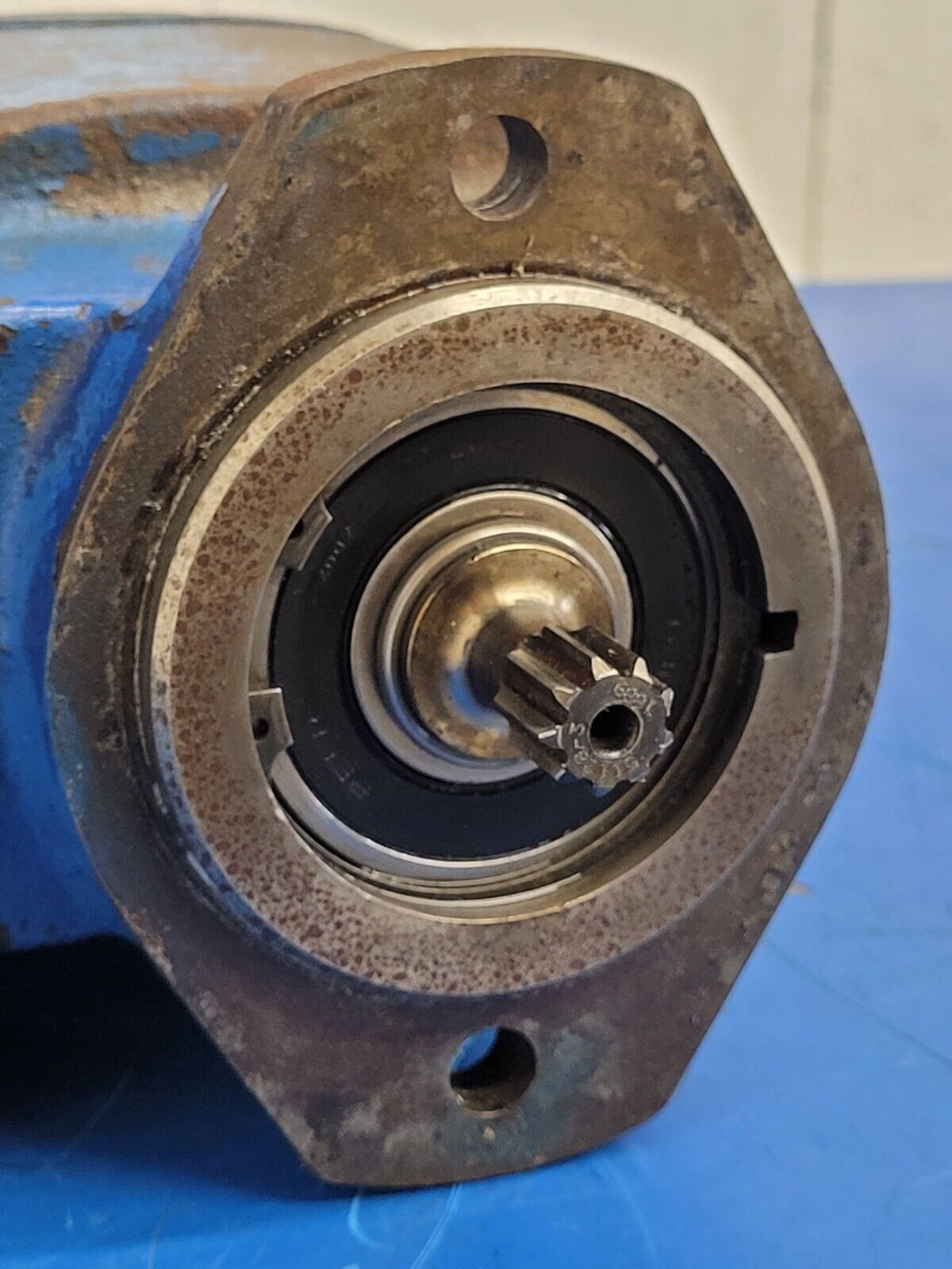 Oilgear PVWH-10-LSAS-CNNN Open Loop Variable Displacement Hydraulic Pump