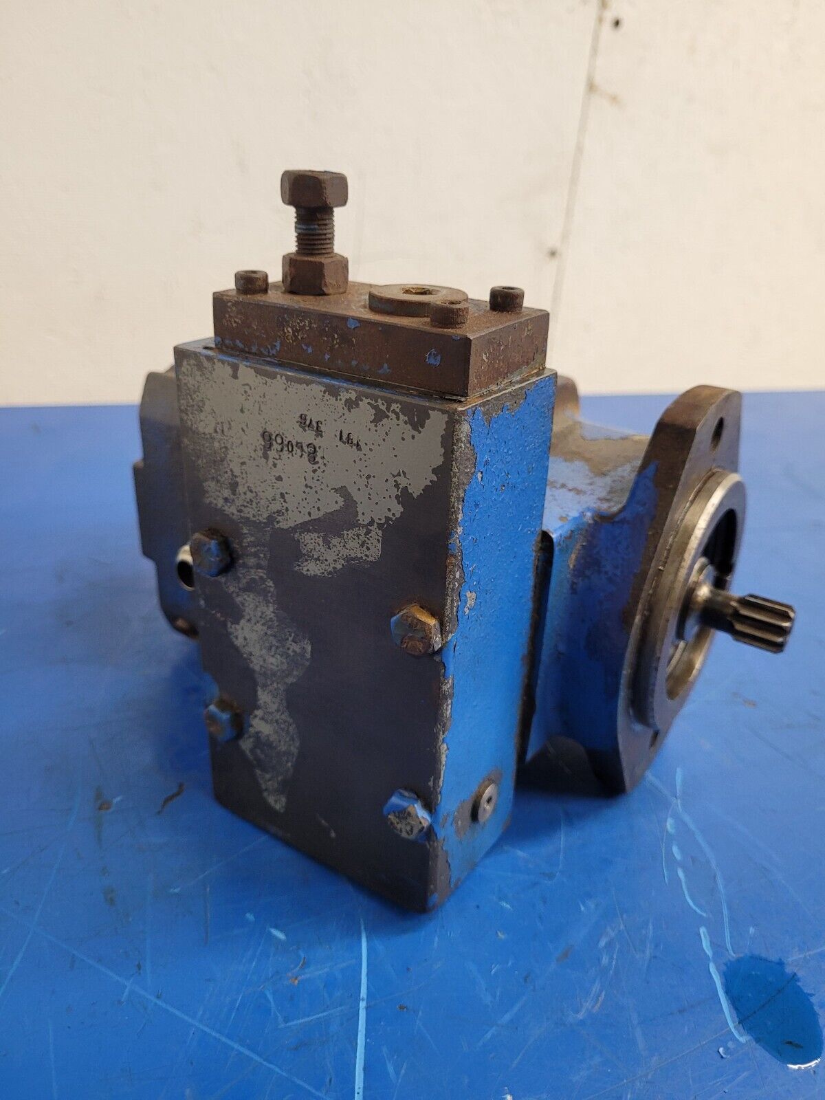 Oilgear PVWH-10-LSAS-CNNN Open Loop Variable Displacement Hydraulic Pump