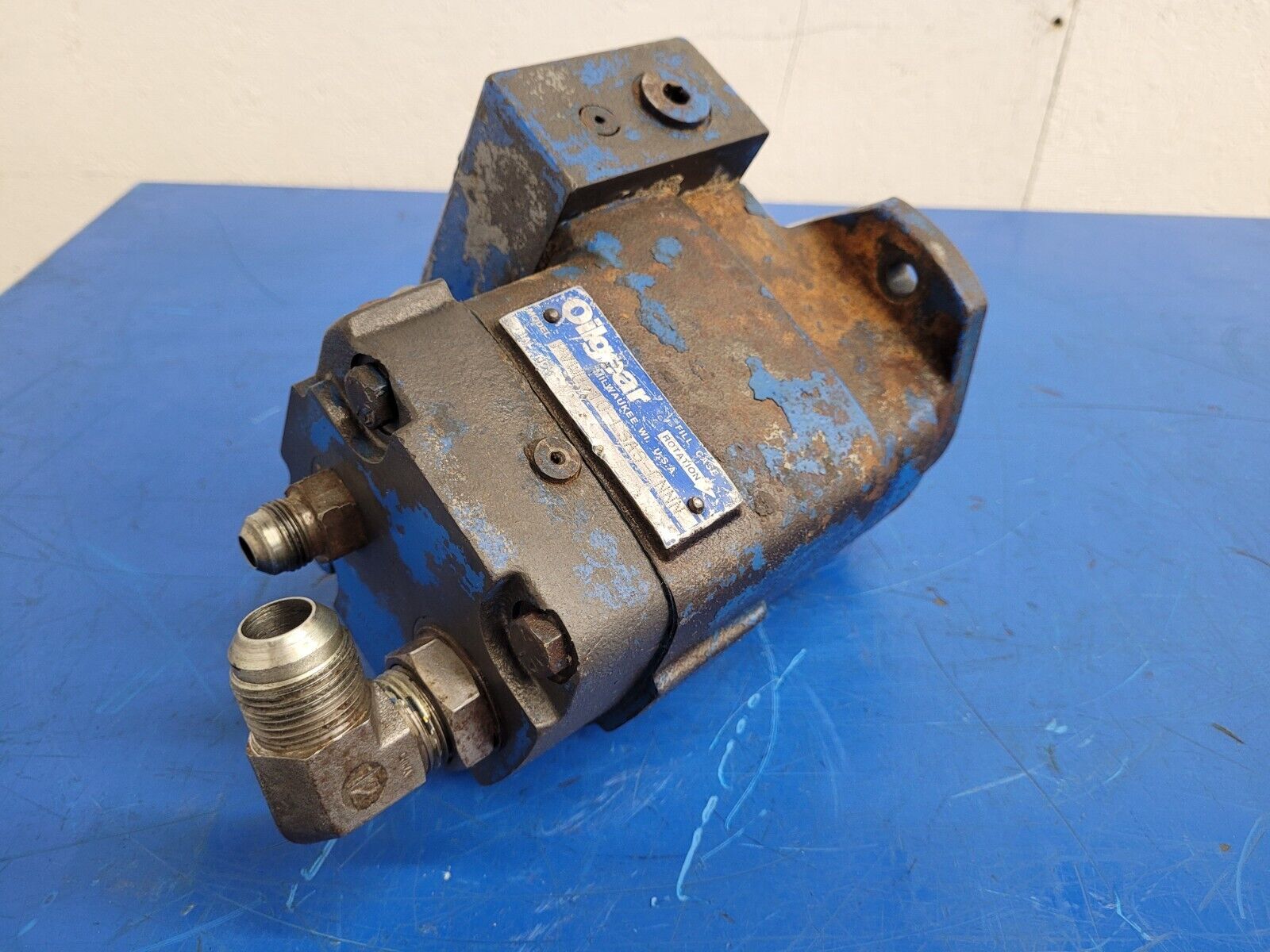 Oilgear PVWH-10-LSAS-CNNN Open Loop Variable Displacement Hydraulic Pump