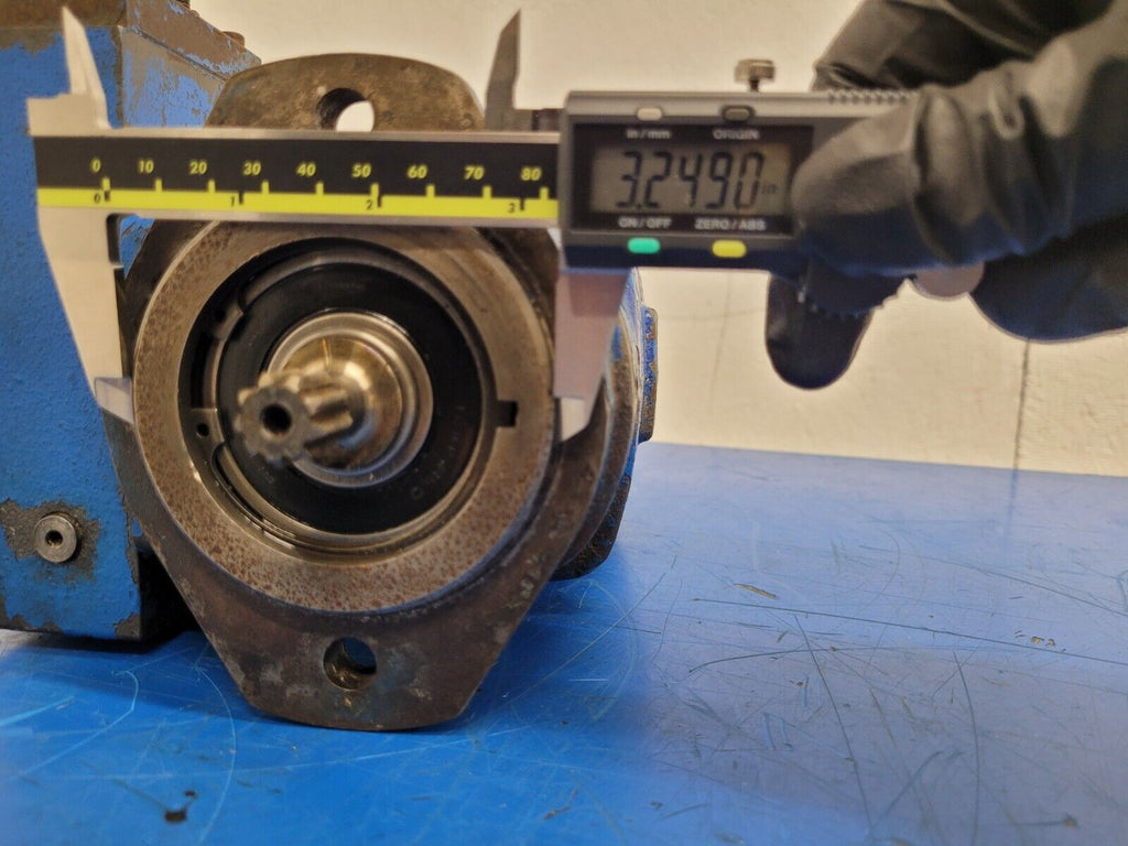Oilgear PVWH-10-LSAS-CNNN Open Loop Variable Displacement Hydraulic Pump