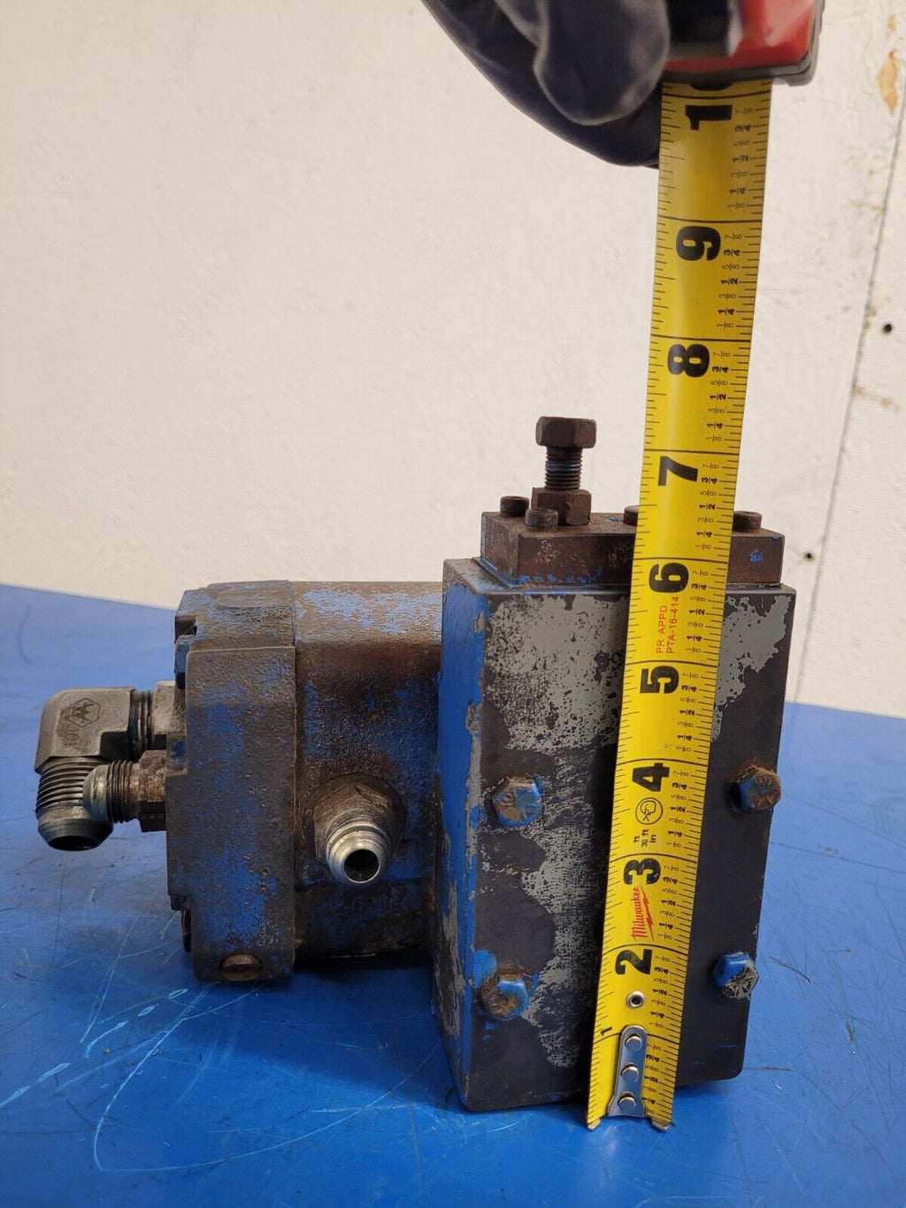 Oilgear PVWH-10-LSAS-CNNN Open Loop Variable Displacement Hydraulic Pump