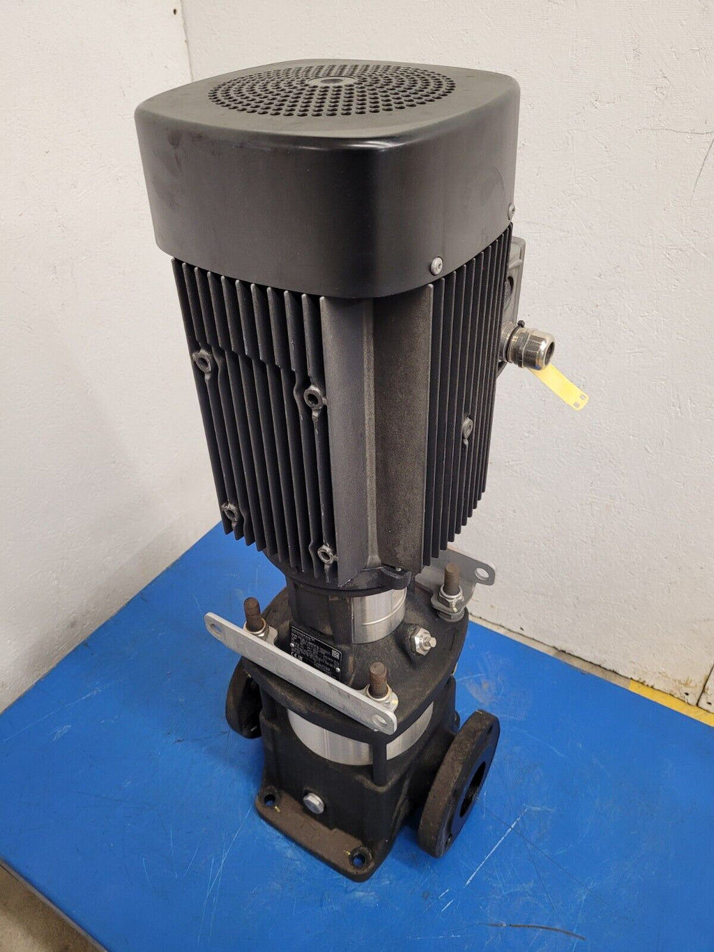 Grudfos CR20-2X-F-A-E-HQQE Never Installed Virtical Multistage Centrifugal Pump