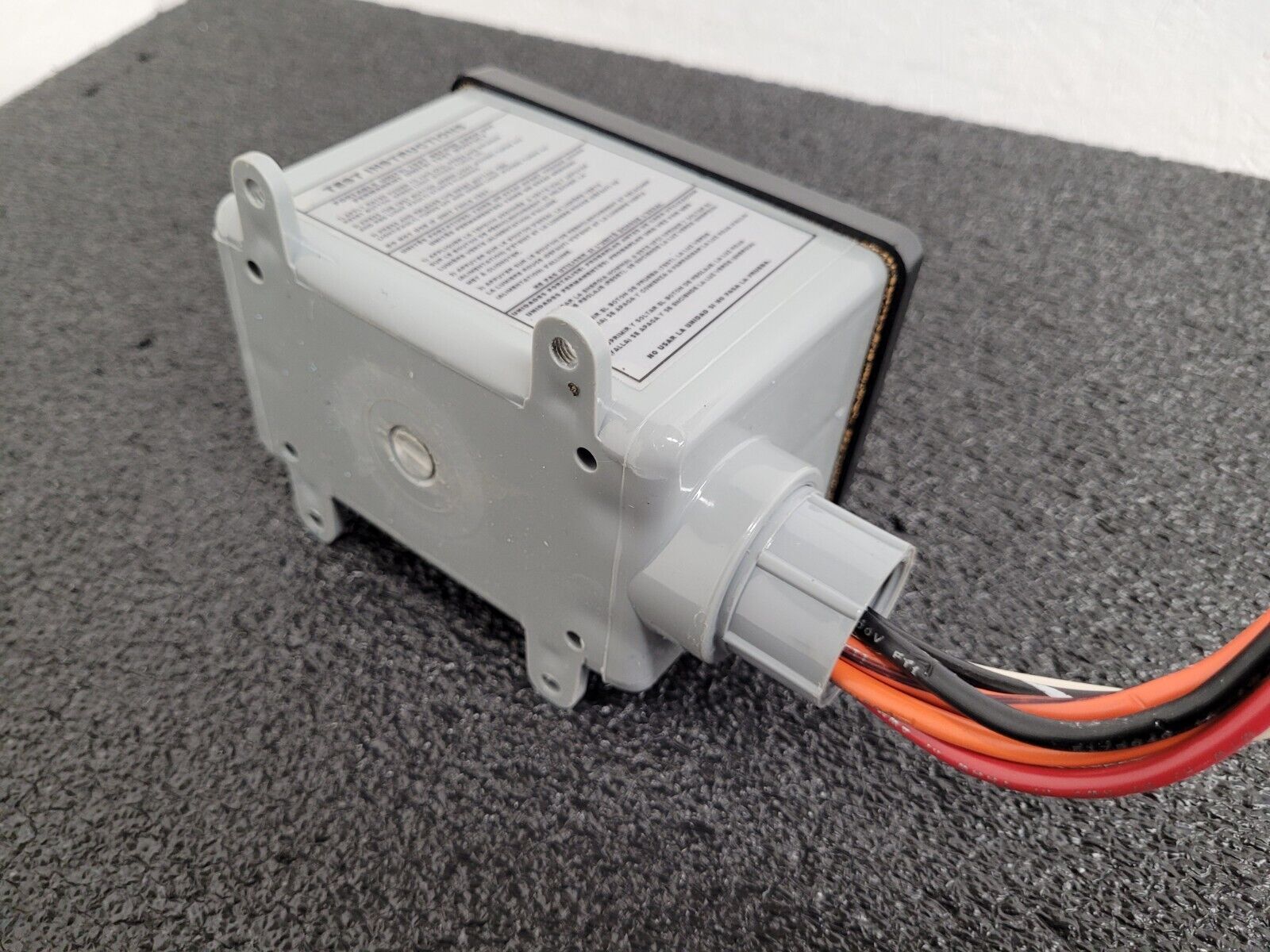 GFHW431 Hubbell GFCI Hard Wired 3 PH 120/208V 30A Yellow Used Working Pull