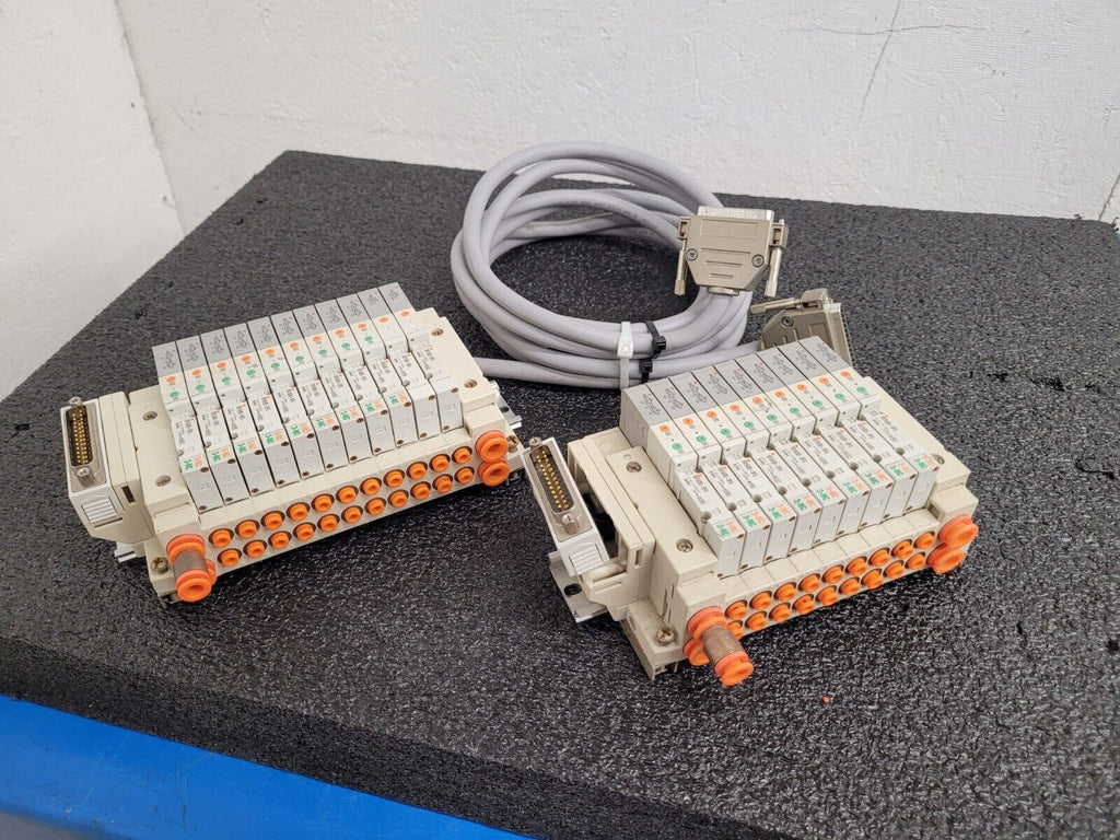 2x SMC Pneumatic Valve Block Lot w/19 valves SV1A00-5FU SV1100-5FU DIN Rail