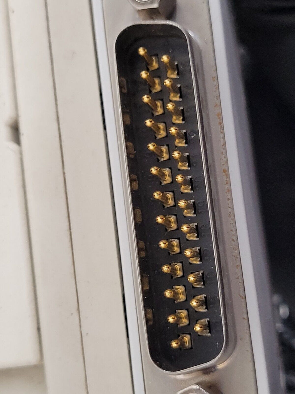 2x SMC Pneumatic Valve Block Lot w/19 valves SV1A00-5FU SV1100-5FU DIN Rail