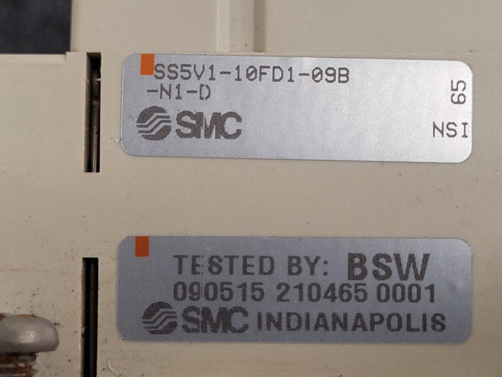 2x SMC Pneumatic Valve Block Lot w/19 valves SV1A00-5FU SV1100-5FU DIN Rail