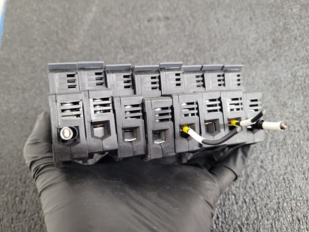 Lot of 8x Phoenix Contact UK 10,3-CC DIN Rail Fuse Holder w/ Indicator Class CC