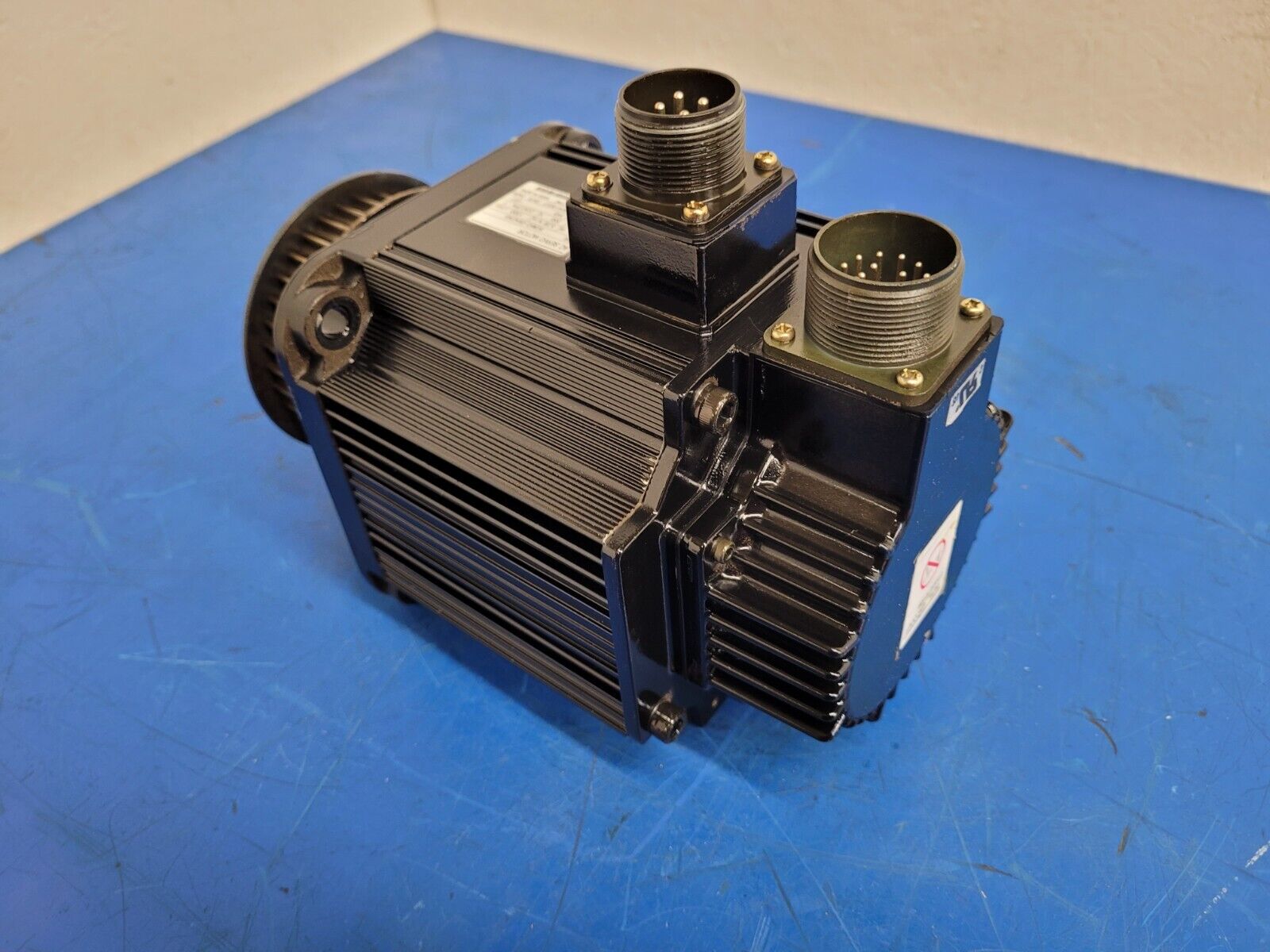 HAAS AC Servo Motor YASKAWA SGMG-09A2AB 2005 VF-2SS Working Pull Unit B