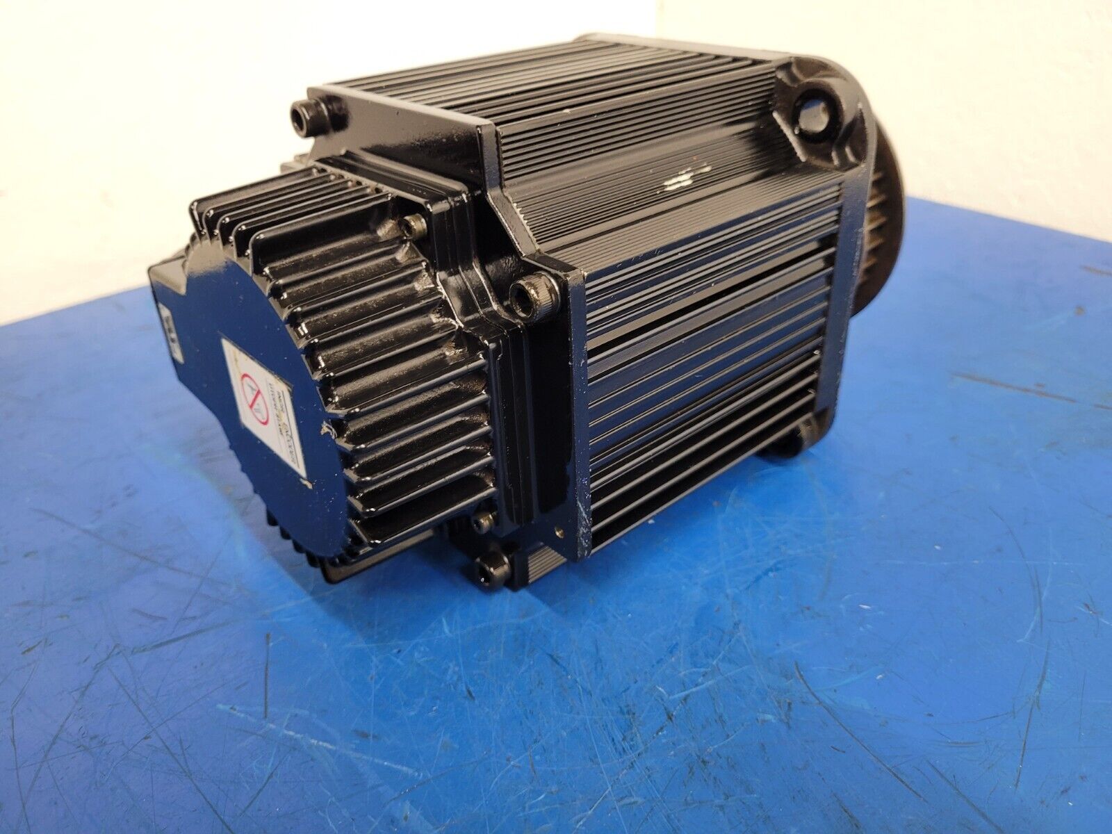 HAAS AC Servo Motor YASKAWA SGMG-09A2AB 2005 VF-2SS Working Pull Unit B