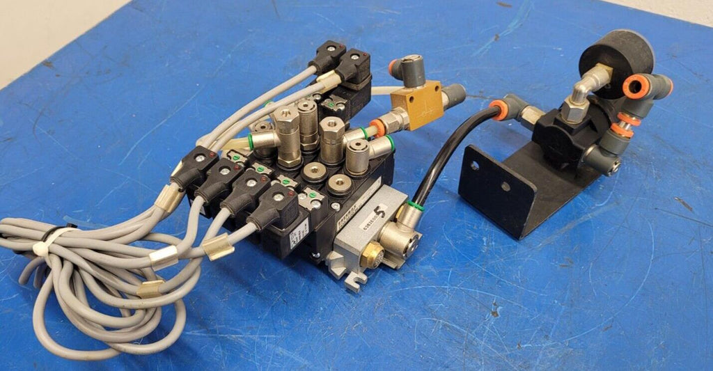 Pneumax Pneumatic Solenoid 4 Valve N338.ROE-8 Manifold 24VDC 145 PSI Unit C