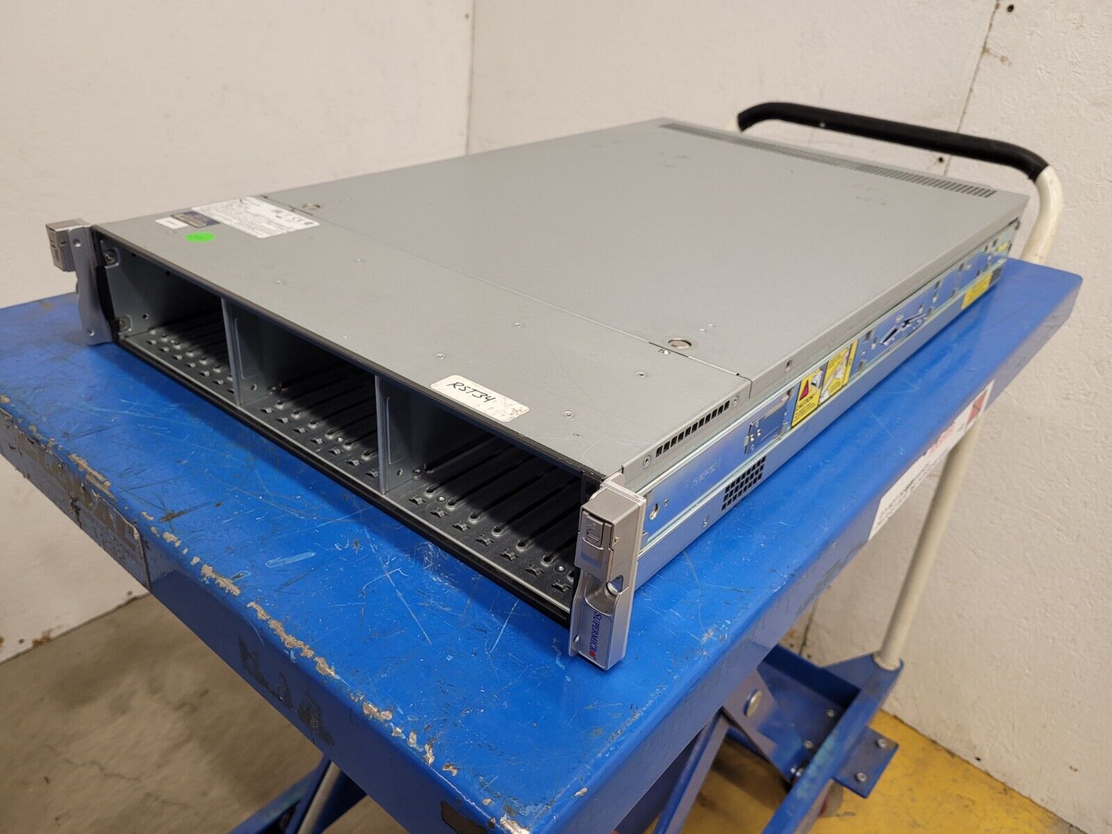 Custom Listing for supermicro_buyer Lot of 8x 2028U-TN24R4T+ Servers