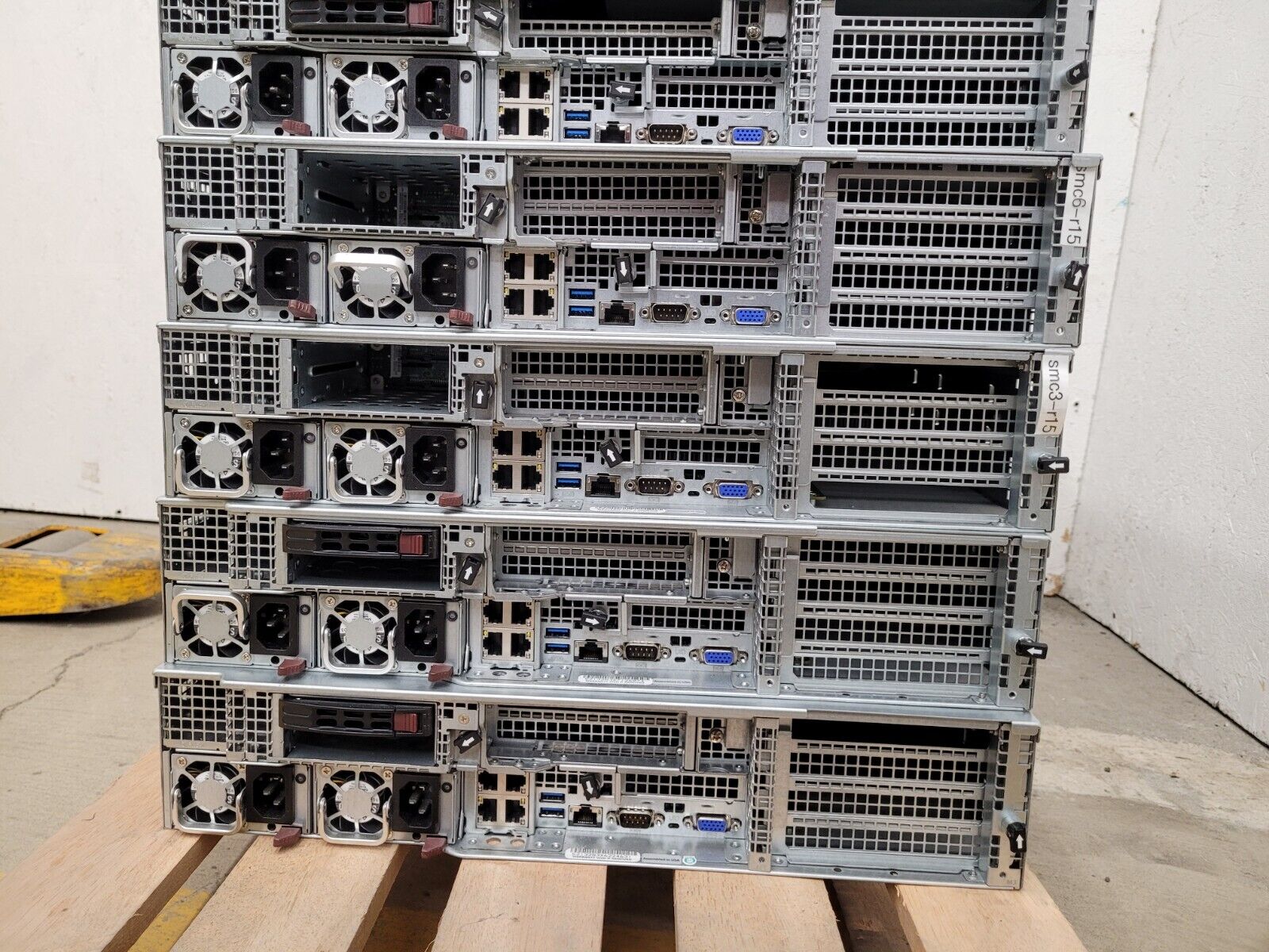 Custom Listing for supermicro_buyer Lot of 8x 2028U-TN24R4T+ Servers