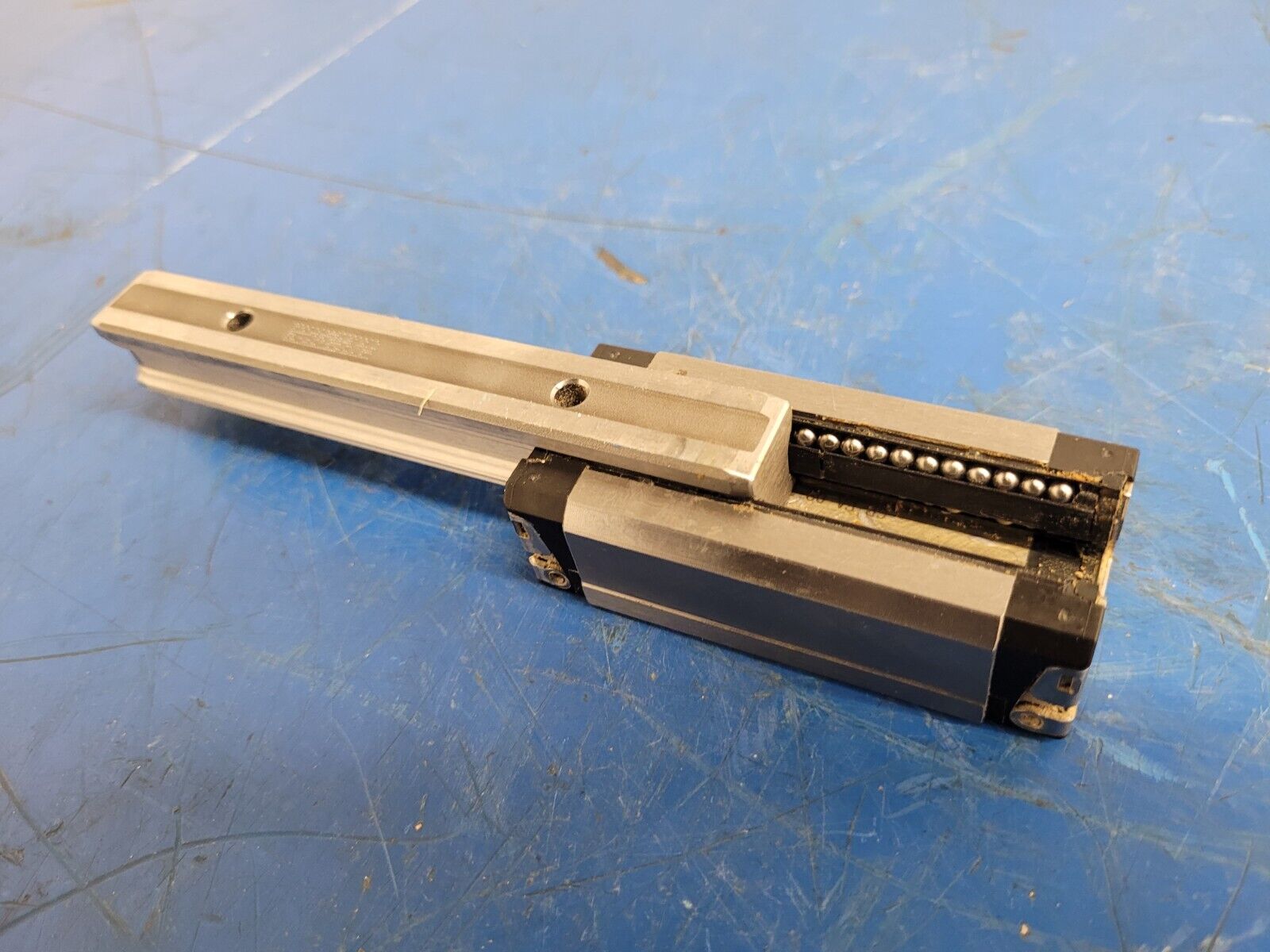 Bosch Rexroth Linear 7210 Rail Guide 5 Rails 5 Blocks R16382320