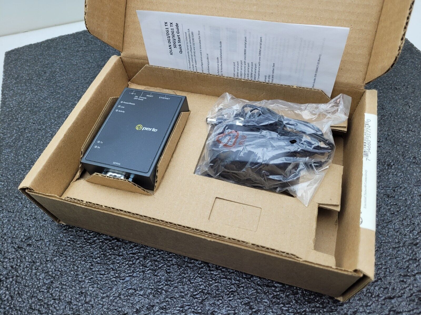 Perle 04031774 Iolan Dg1 Db9 Device Svr 1xdb9mperp Rs232/422/485 10/100/1000