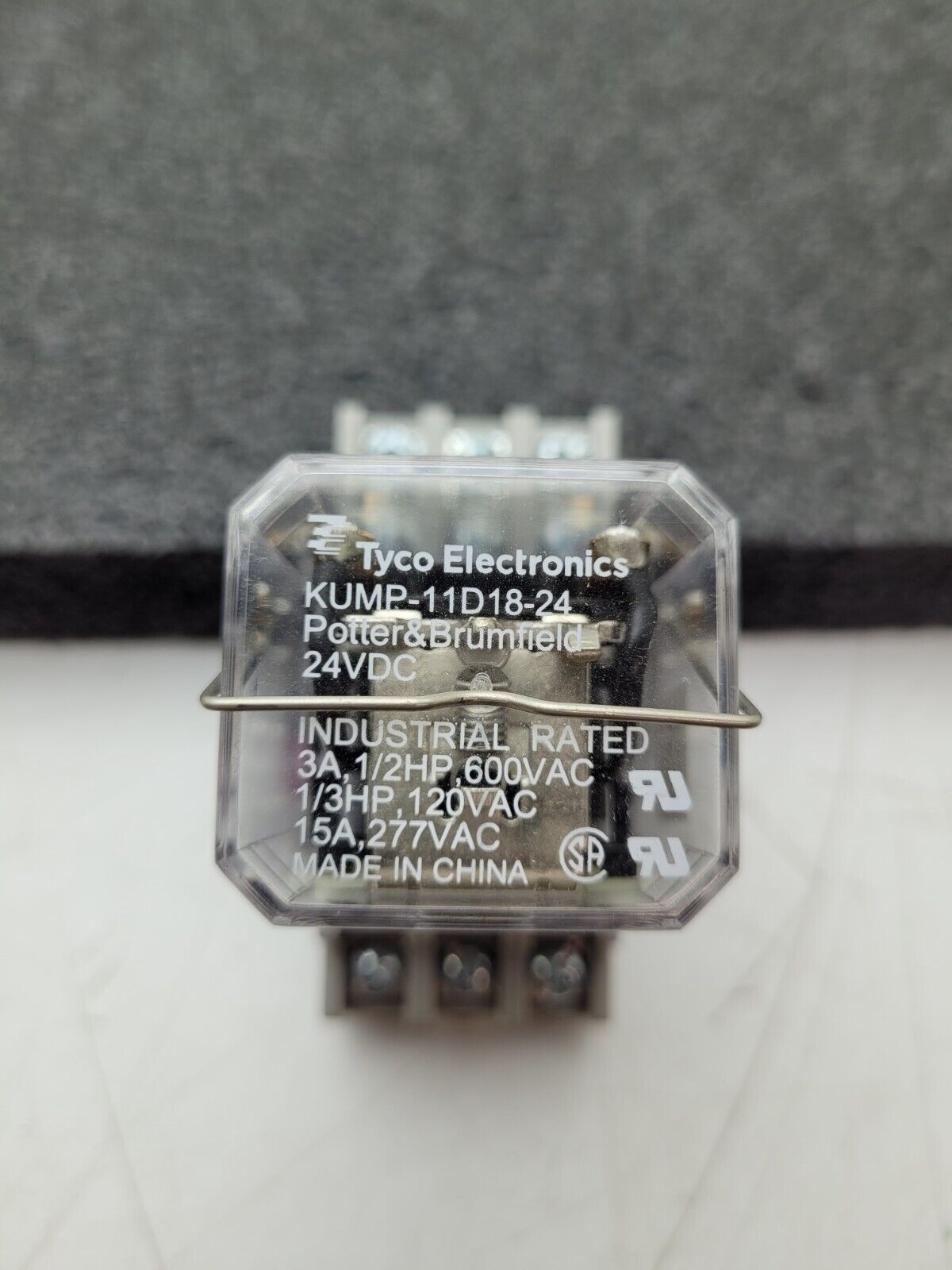 Tyco Potter & Brumfield KUMP-11D18-24 1/3HP 120VAC 15A 277VAC Relay + Base 24VDC