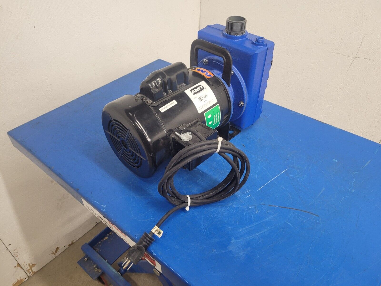 AMT Pump 282D-95 Self-Priming Centrifugal Pump 3/4HP 1Ph 120/240VAC 1.5" Inlet