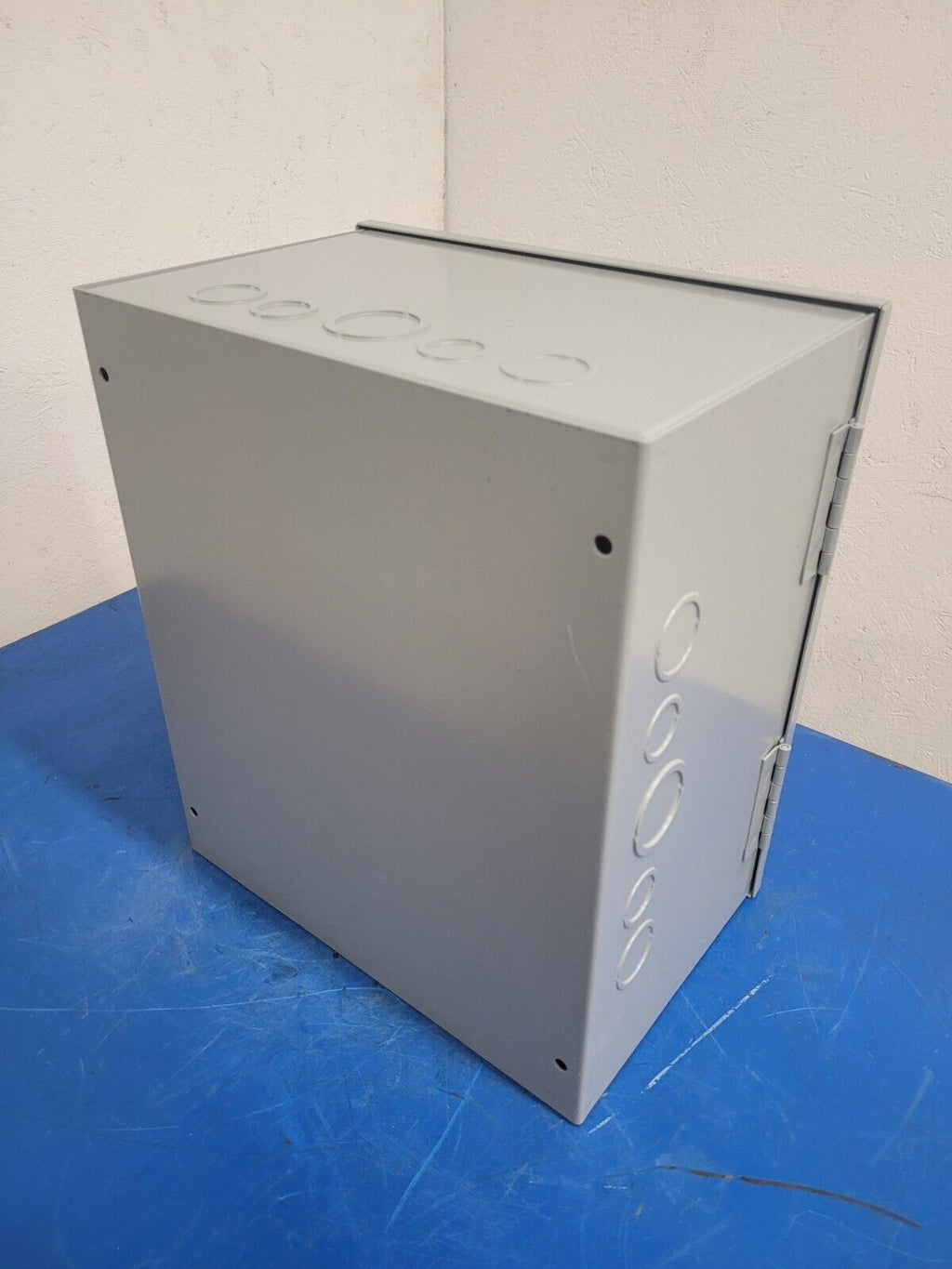 ABB FJ601-3PB6B Enclosed Disconnect Switch 3 Pole 60 Amp 600VAC NEW