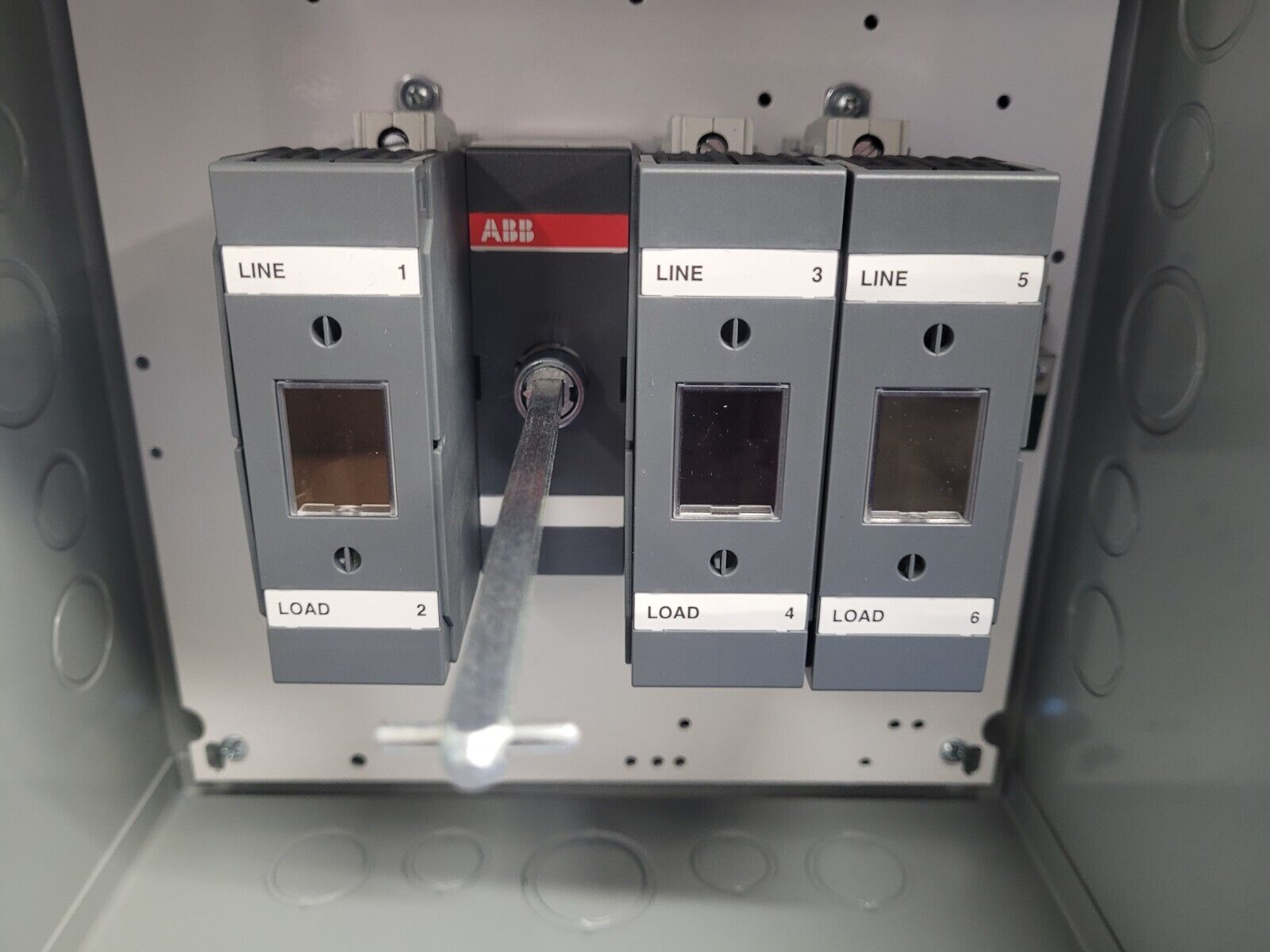 ABB FJ601-3PB6B Enclosed Disconnect Switch 3 Pole 60 Amp 600VAC NEW