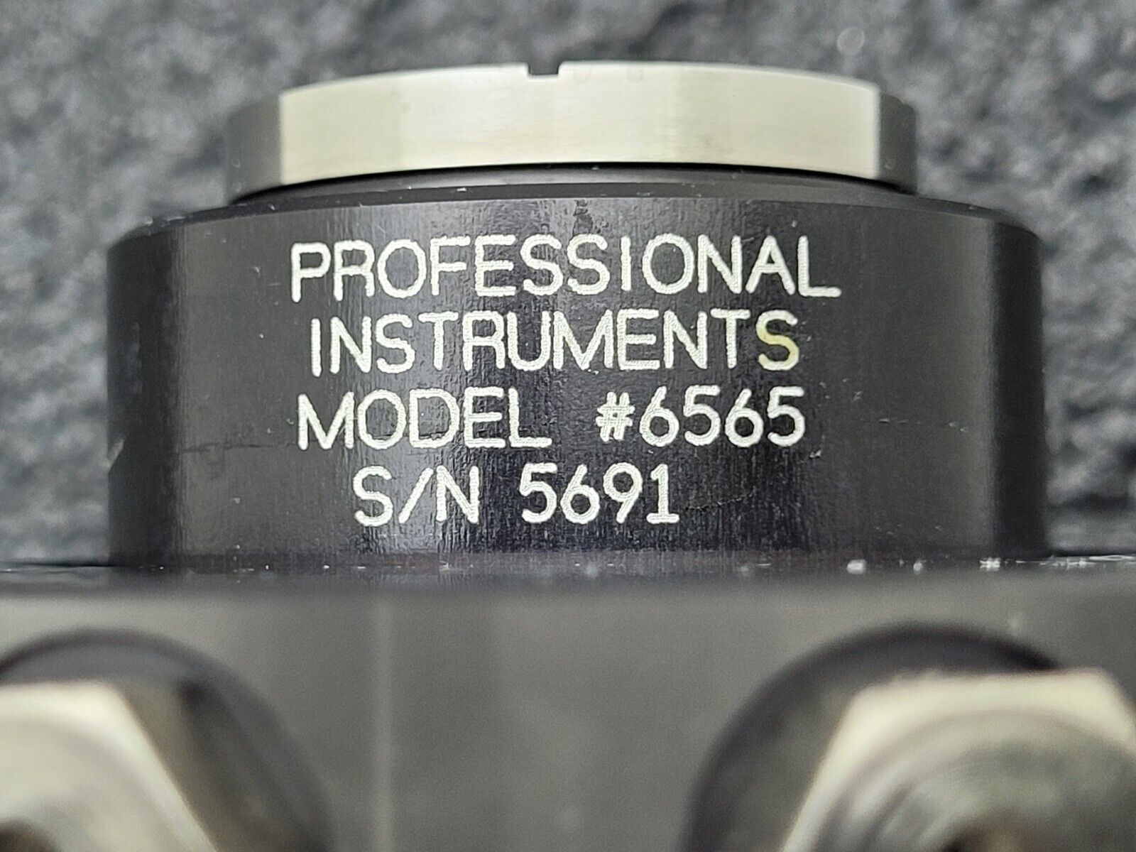 Professional Instruments 6565 Air Bearing Spindle Tested Spins Smoothly M