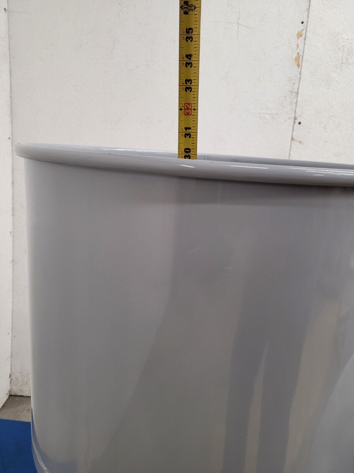 Injection Molding Plastic Pellet Funnel Hopper 20" Steel 5"x3" Mounting Holes