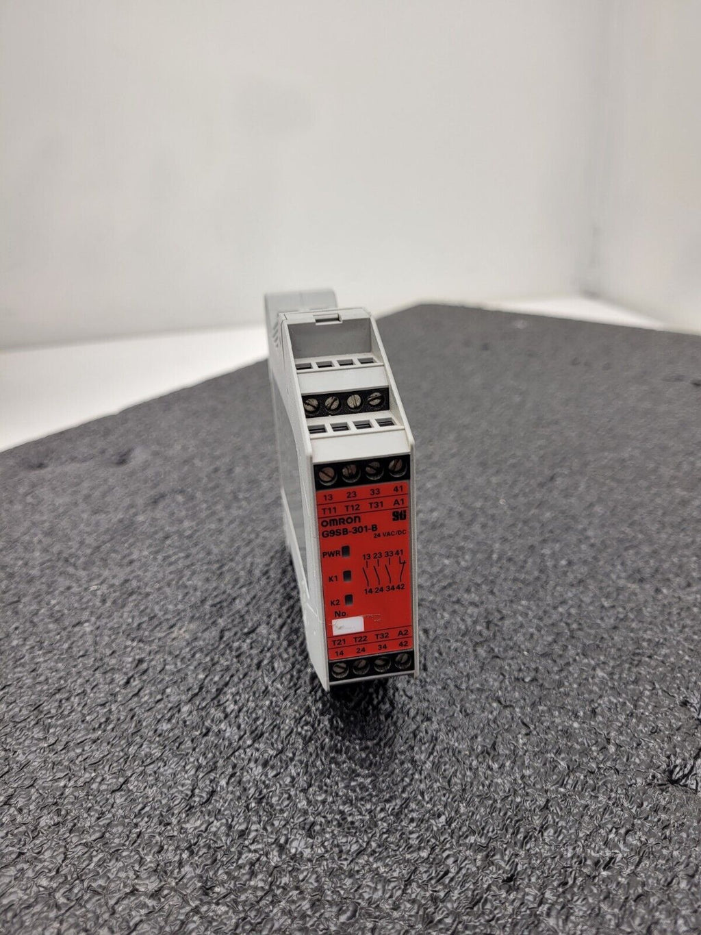 OMRON STI G9SB-301-B Safety Relay Unit 24VDC 24VAC